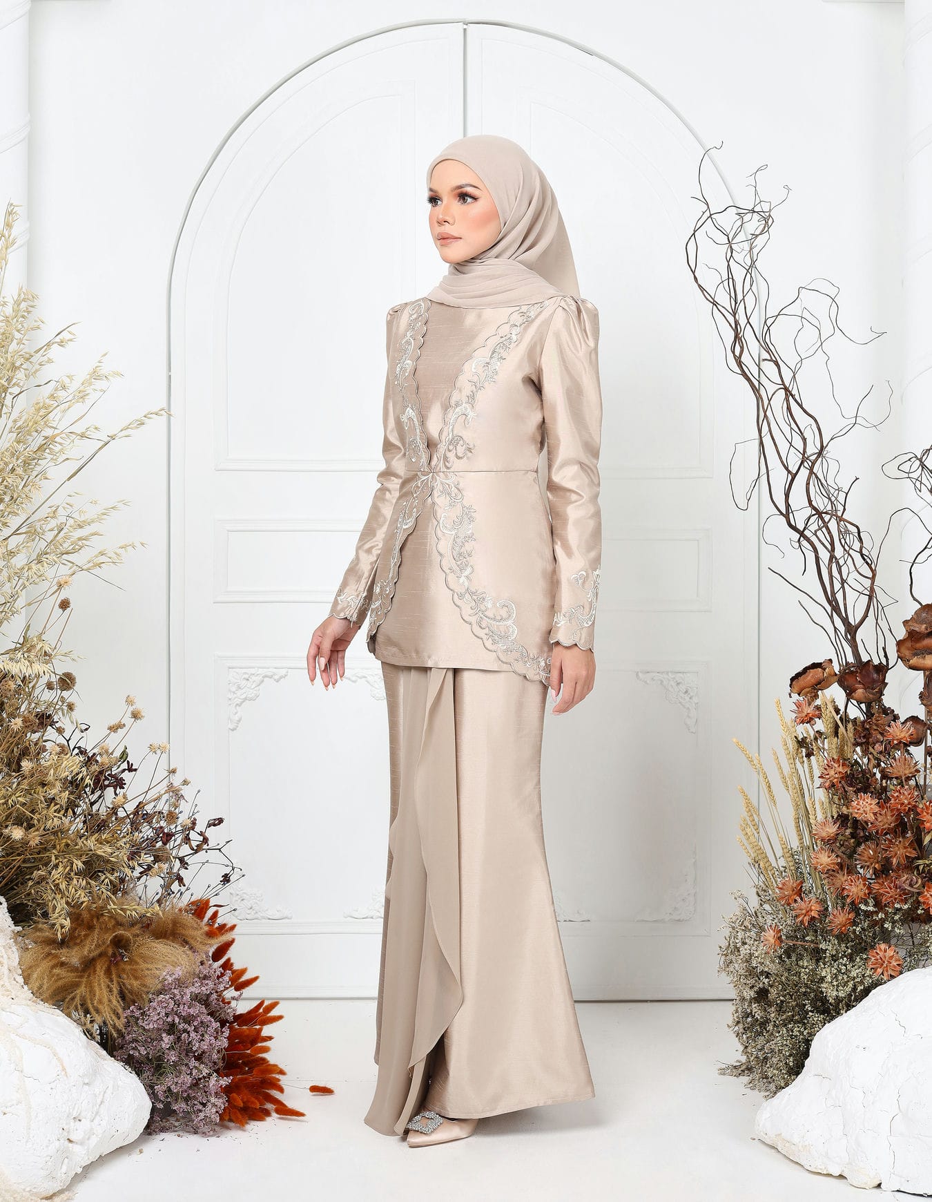 MELUR KURUNG (CHAMPAGNE)