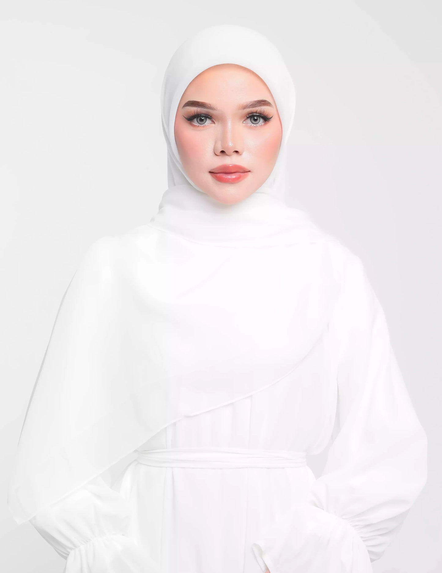 MIKELA BAWAL BASIC (OFF WHITE)