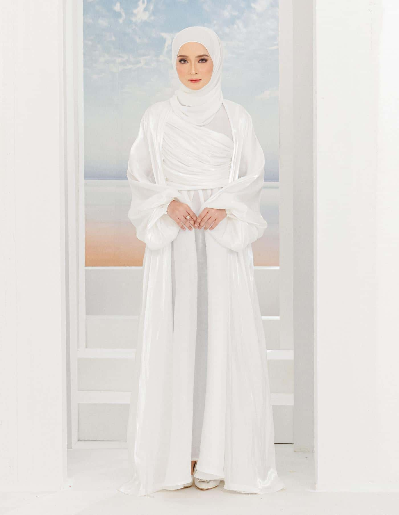 ATIFA ABAYA (OFF WHITE)