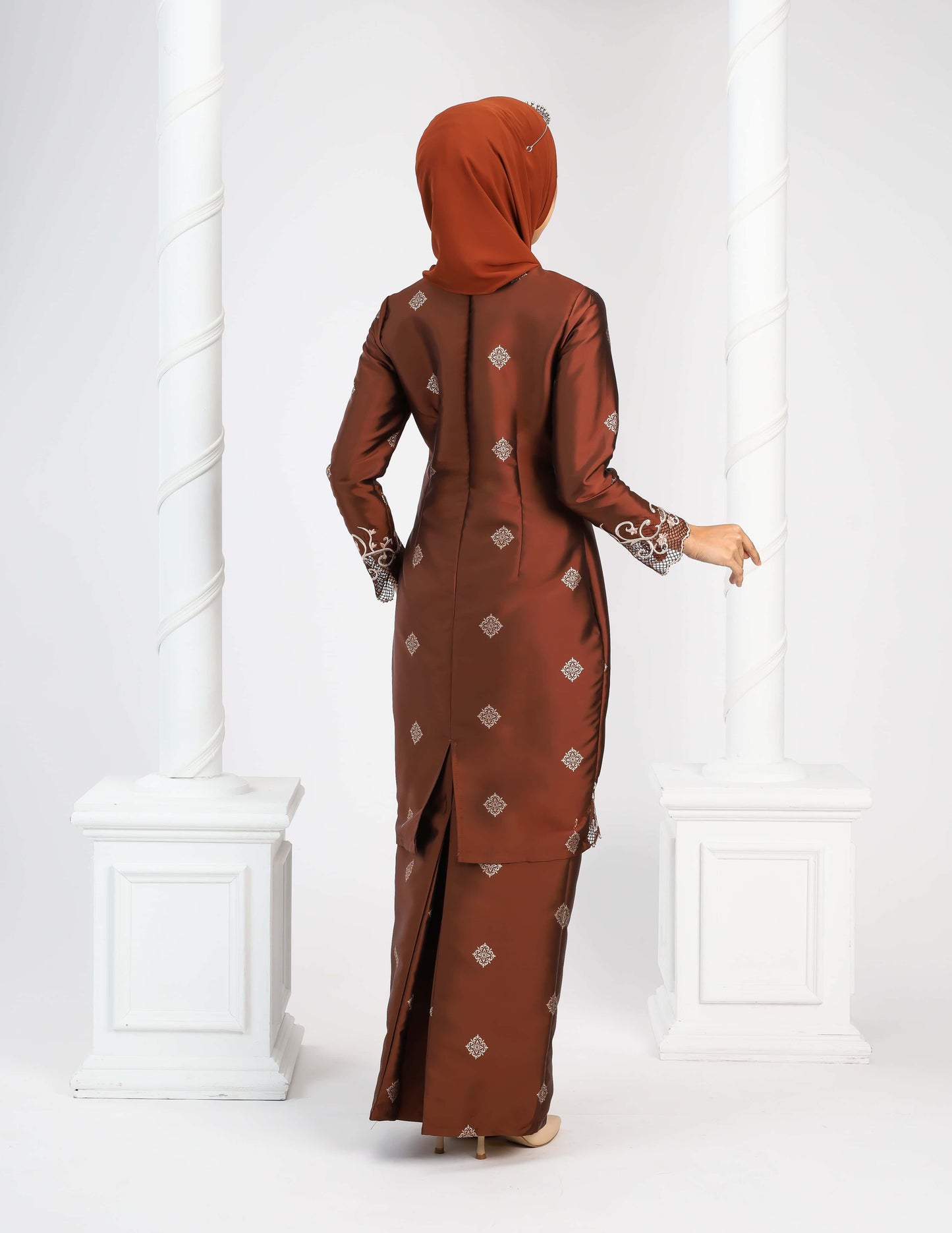 MINOR DEFECT DAYANG KURUNG (BROWN)