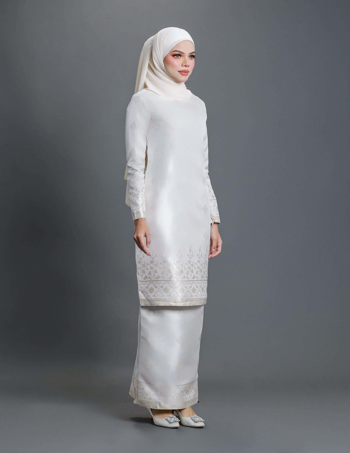 JUWITA KURUNG (OFF WHITE)