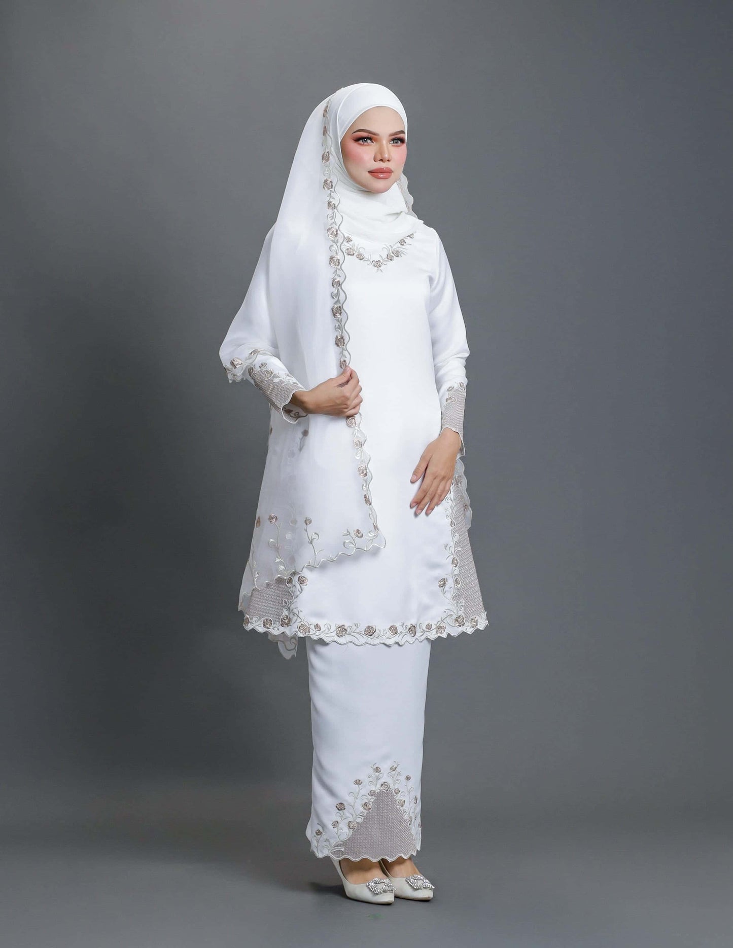 MINOR DEFECT LAILA KURUNG (OFF WHITE)