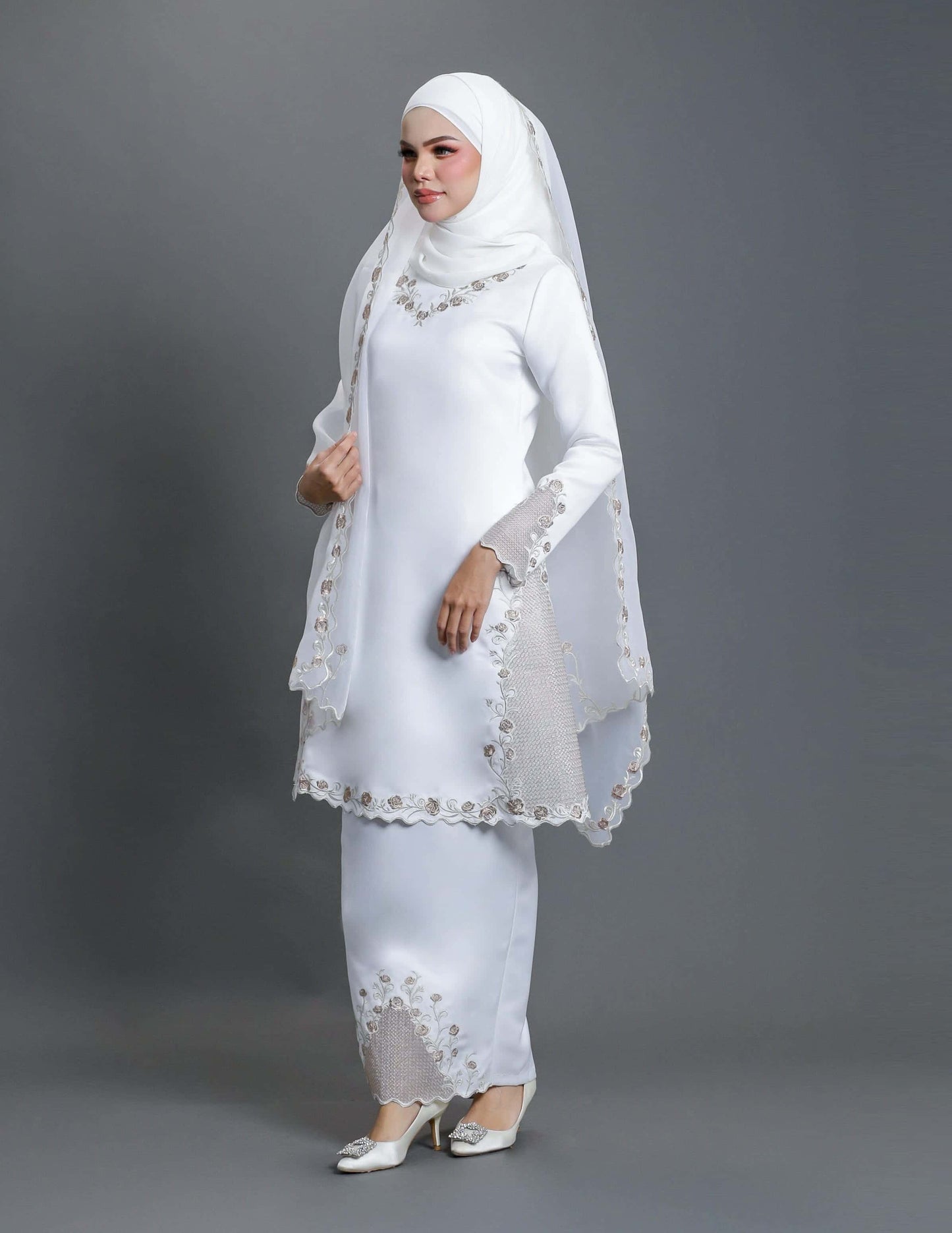 MINOR DEFECT LAILA KURUNG (OFF WHITE)