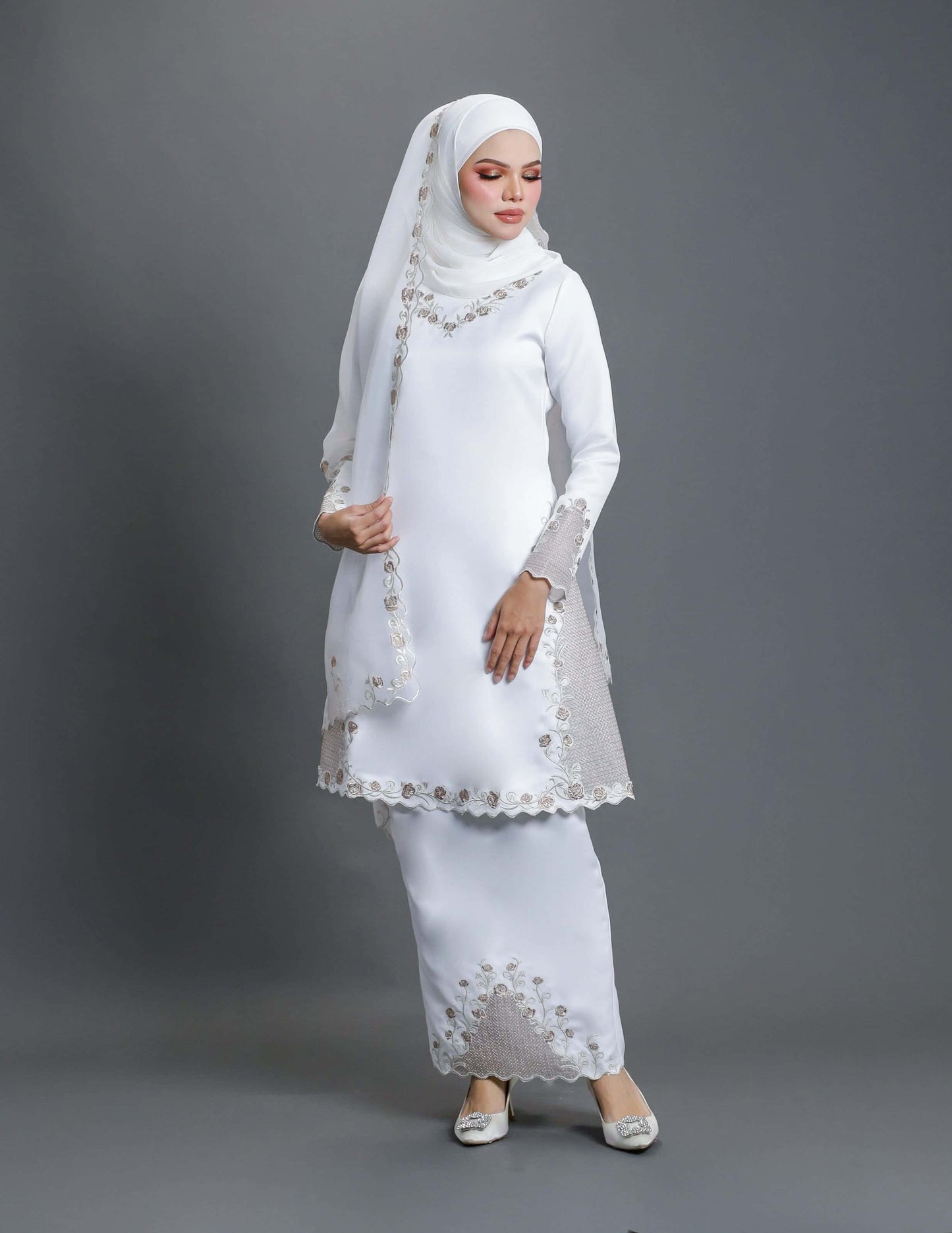 MINOR DEFECT LAILA KURUNG (OFF WHITE)