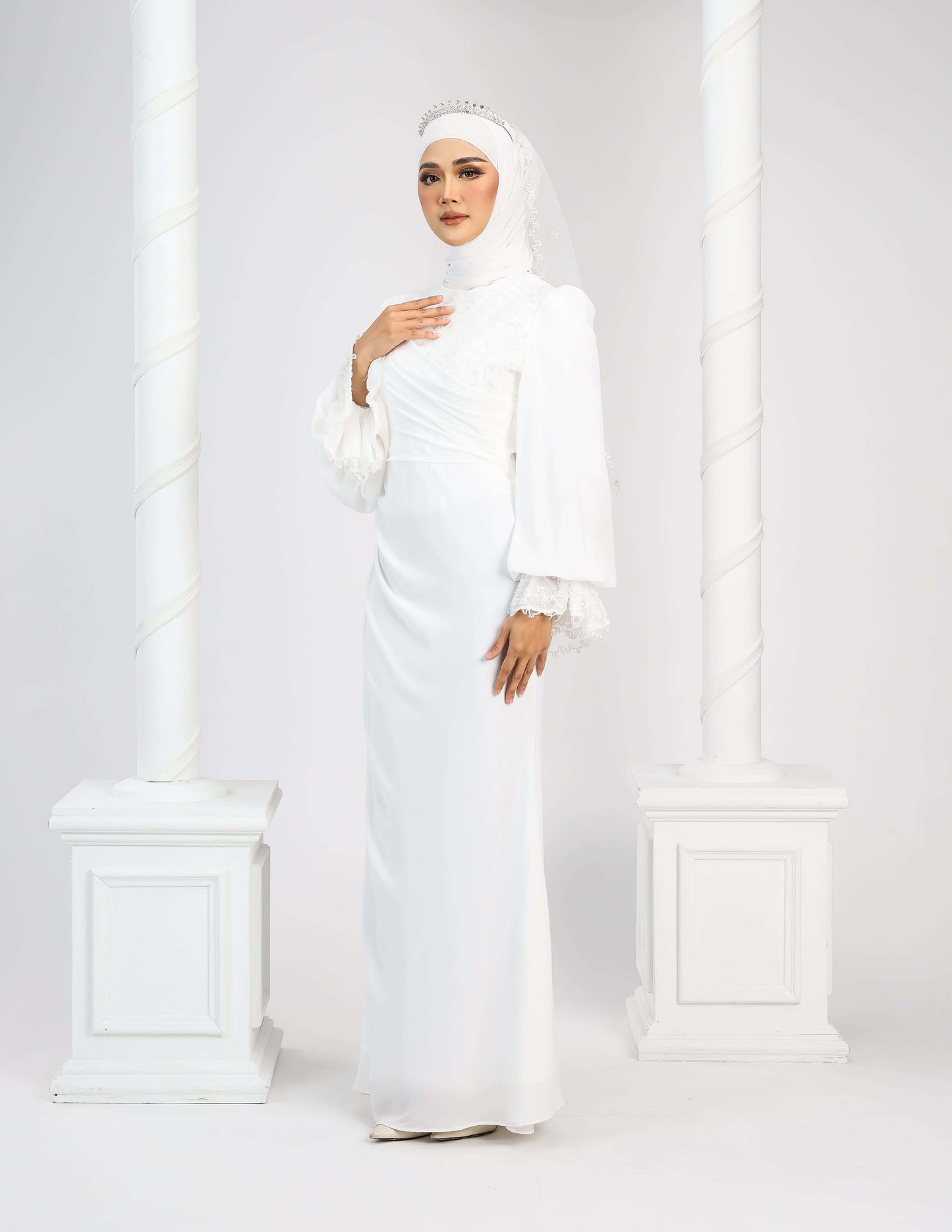 LENORA DRESS (OFF WHITE)