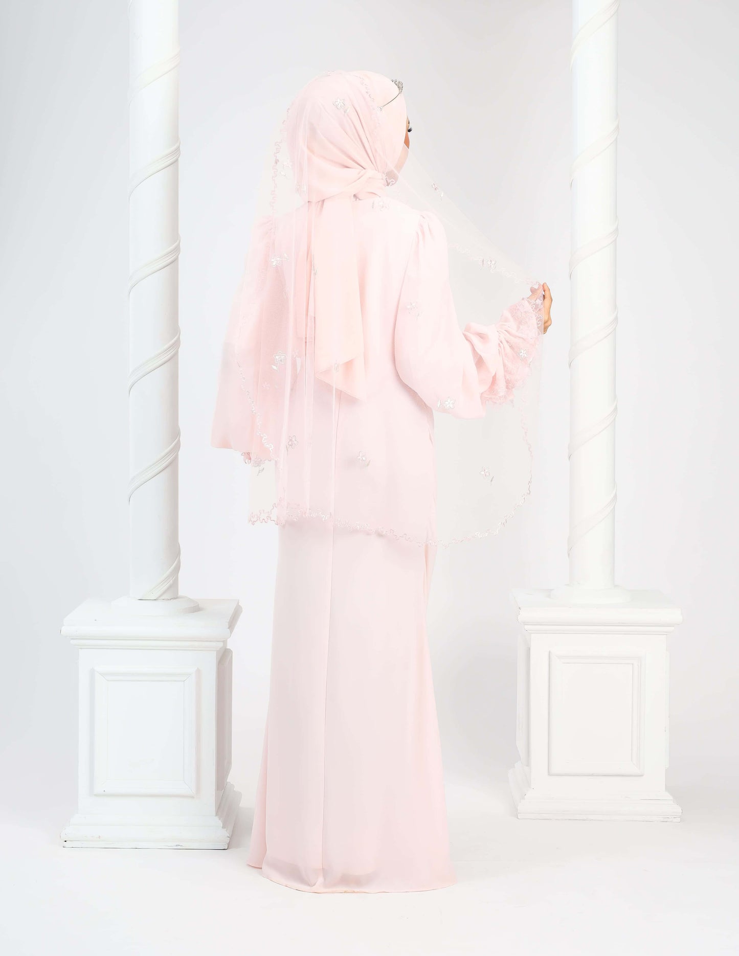 LENORA DRESS (PEACH)