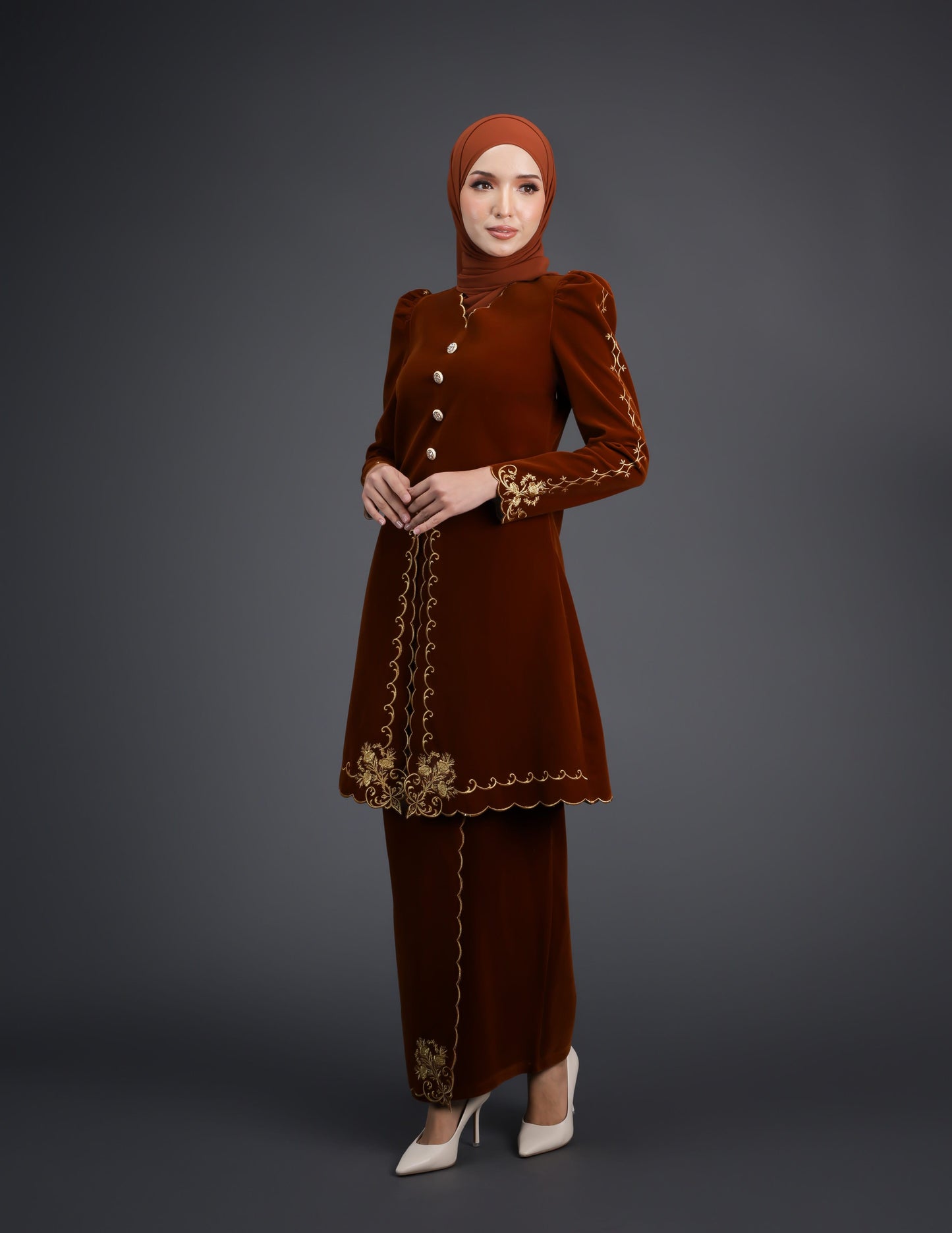 NAIFAH KEBAYA (BROWN)