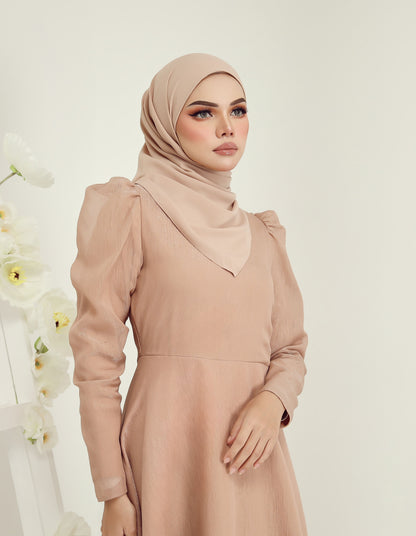 NIA BAWAL (CHAMPAGNE)