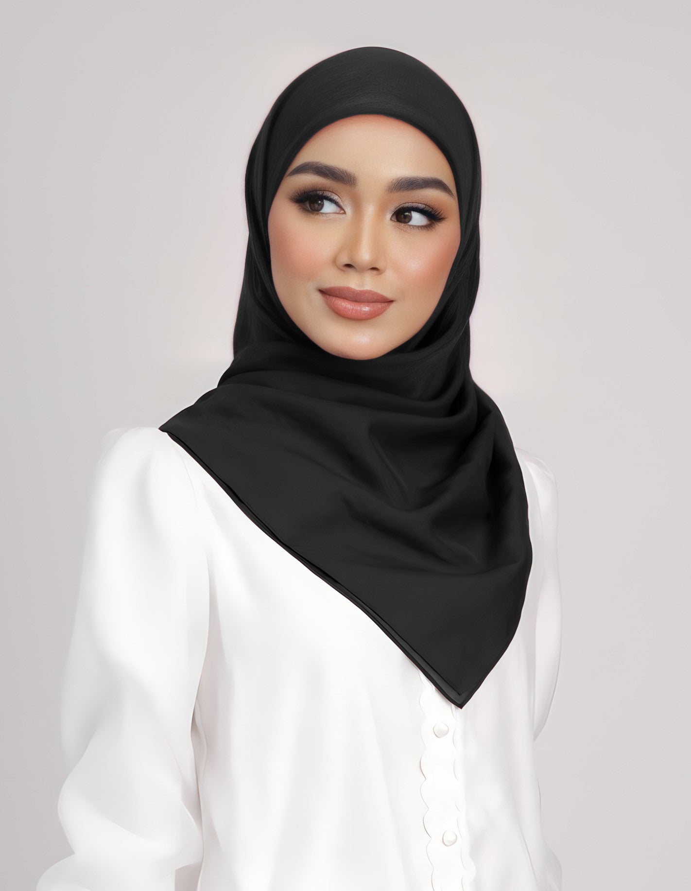 NIERA BASIC BAWAL (BLACK)