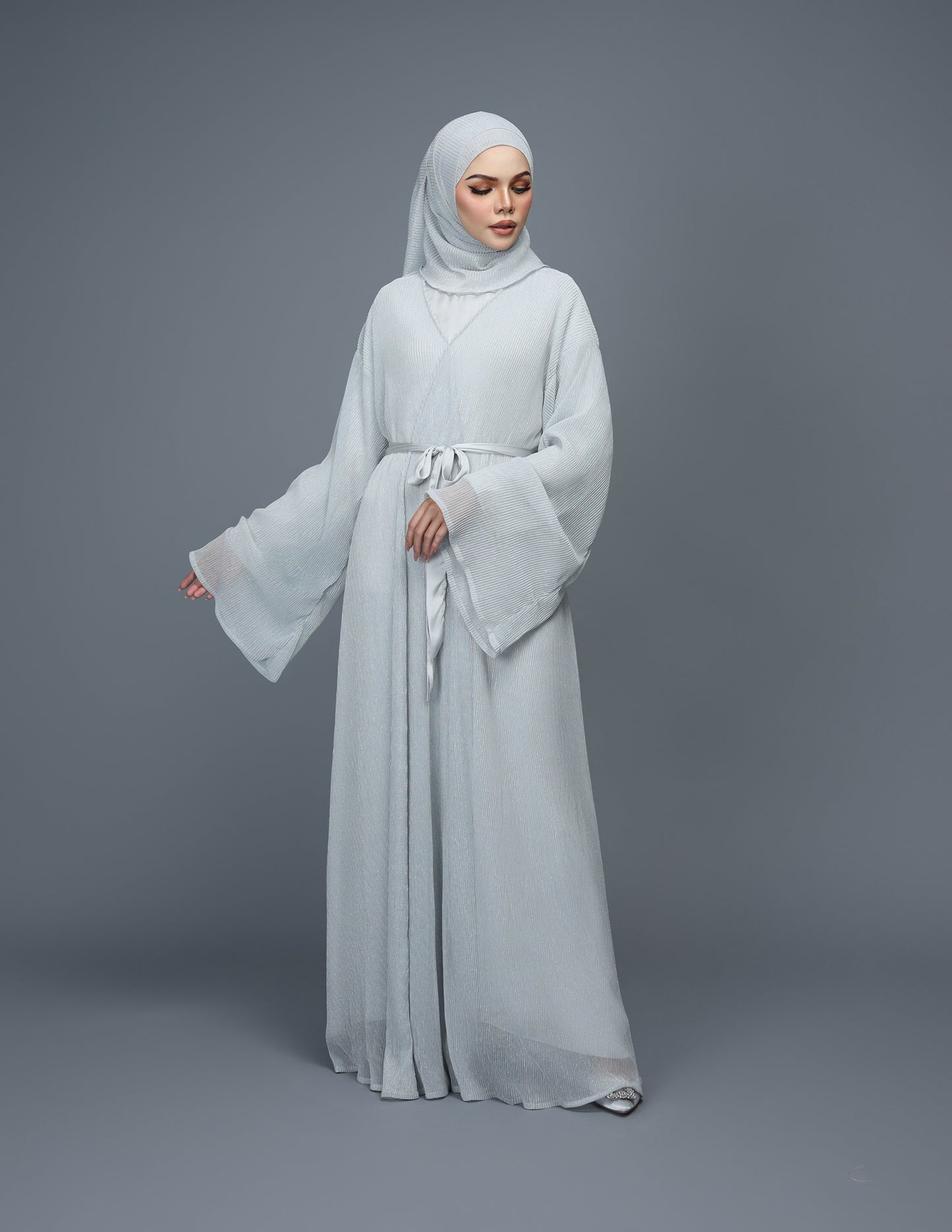 MINOR DEFECT NOURA ABAYA (SILVER)