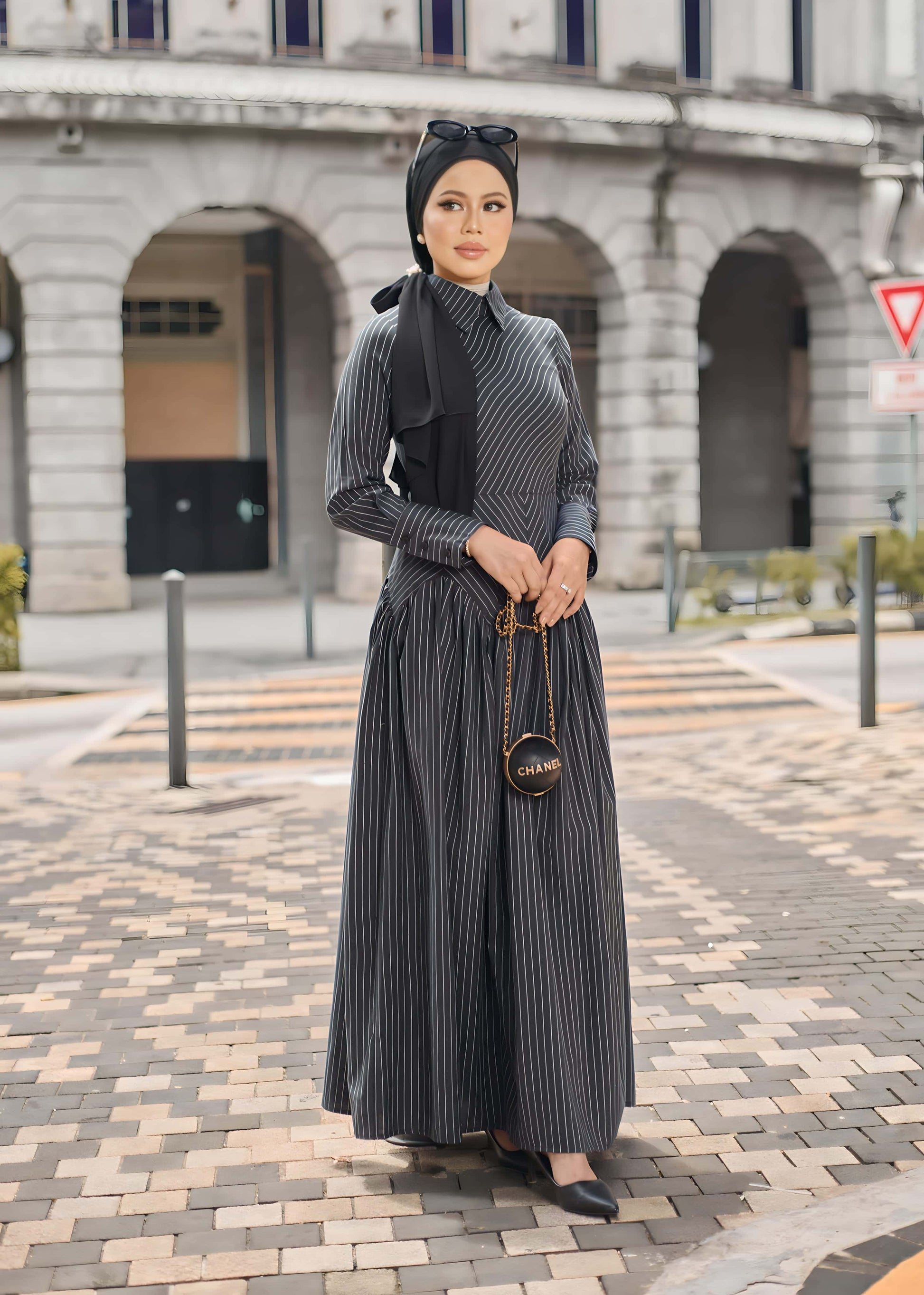 hijabista dress Wearing a long flowy dress makes me so happy! dress is from @hijabista.hub