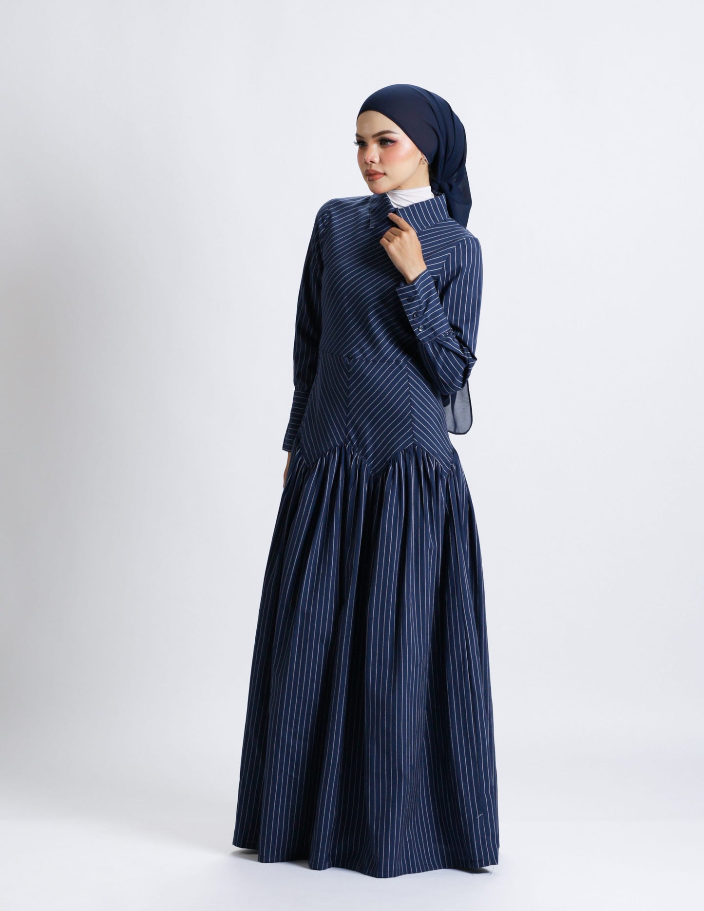 OPHELIA DRESS (NAVY BLUE)