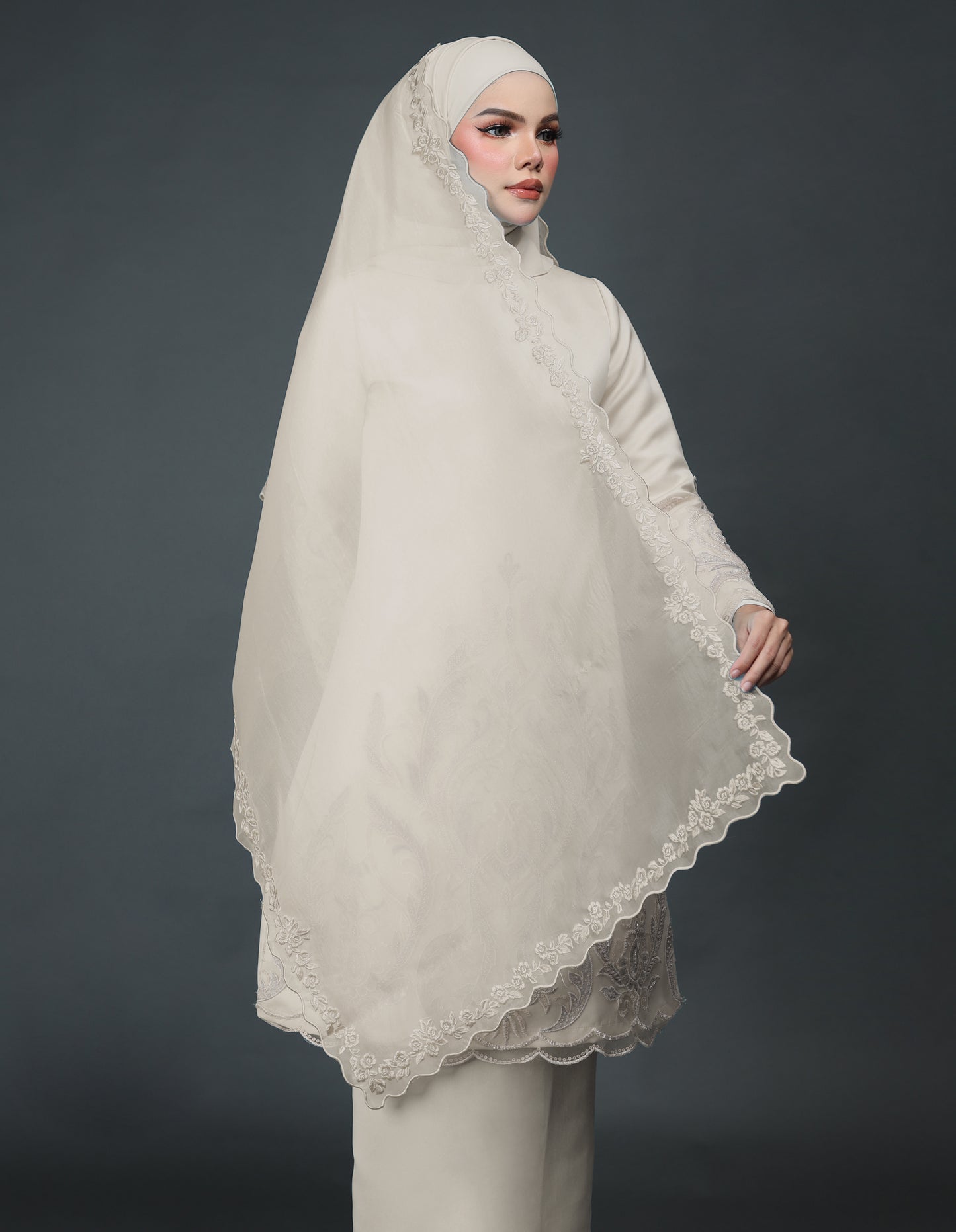 ORGANDY EMBROIDERY VEIL CODE A23 (CHAMPAGNE)