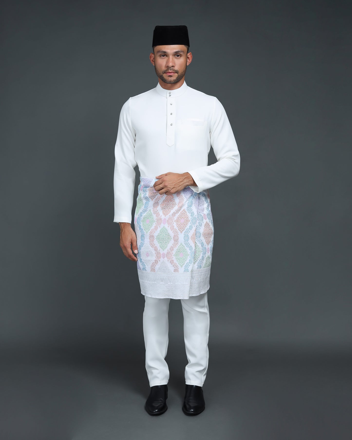 MINOR DEFECT QAISER BAJU MELAYU (OFF WHITE)