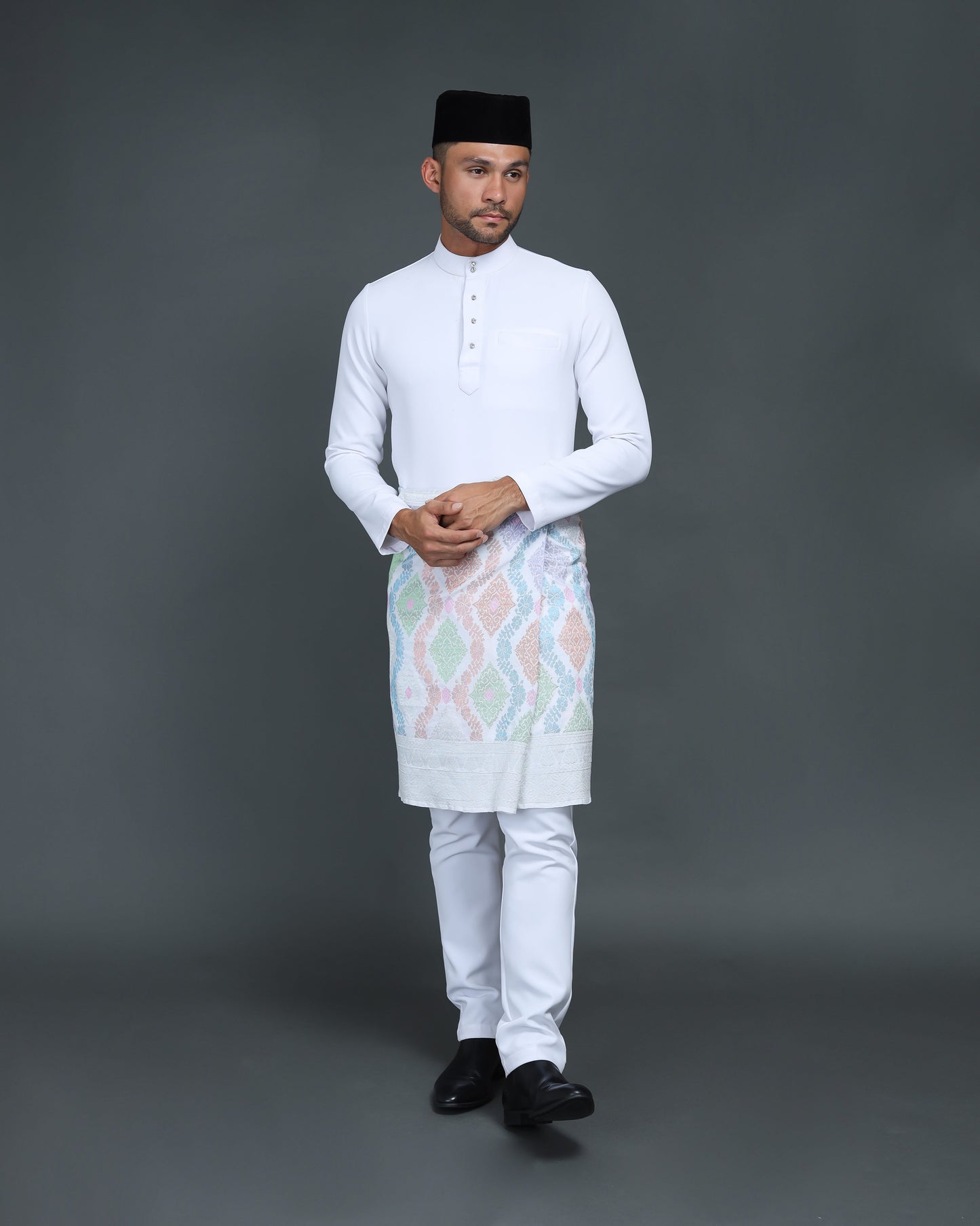 MINOR DEFECT QAISER BAJU MELAYU (WHITE)