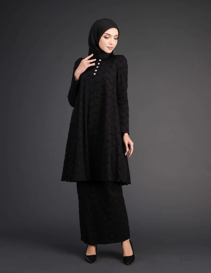 QALISHA KURUNG (BLACK)