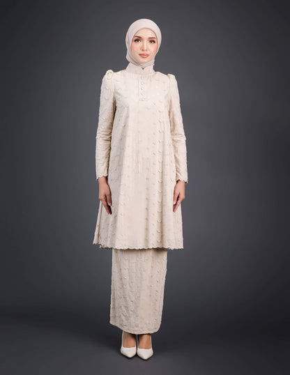 MINOR DEFECT QALISHA KURUNG (CHAMPAGNE)