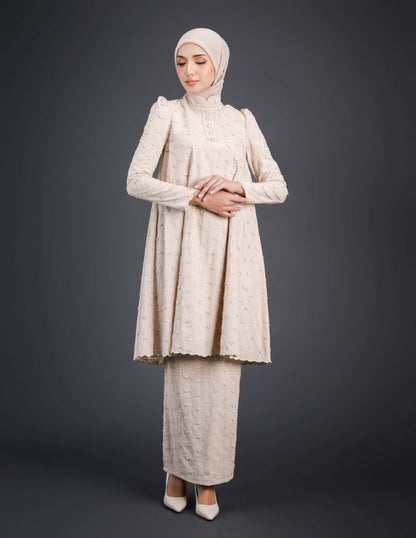 MINOR DEFECT QALISHA KURUNG (CHAMPAGNE)