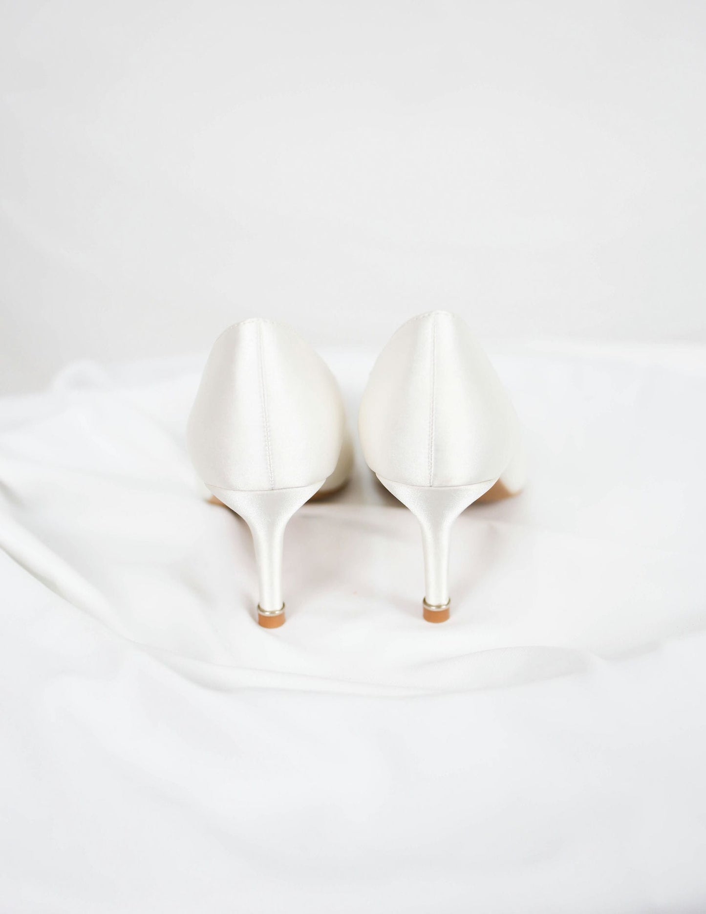 MINOR DEFECT RABECCA HEELS (WHITE)