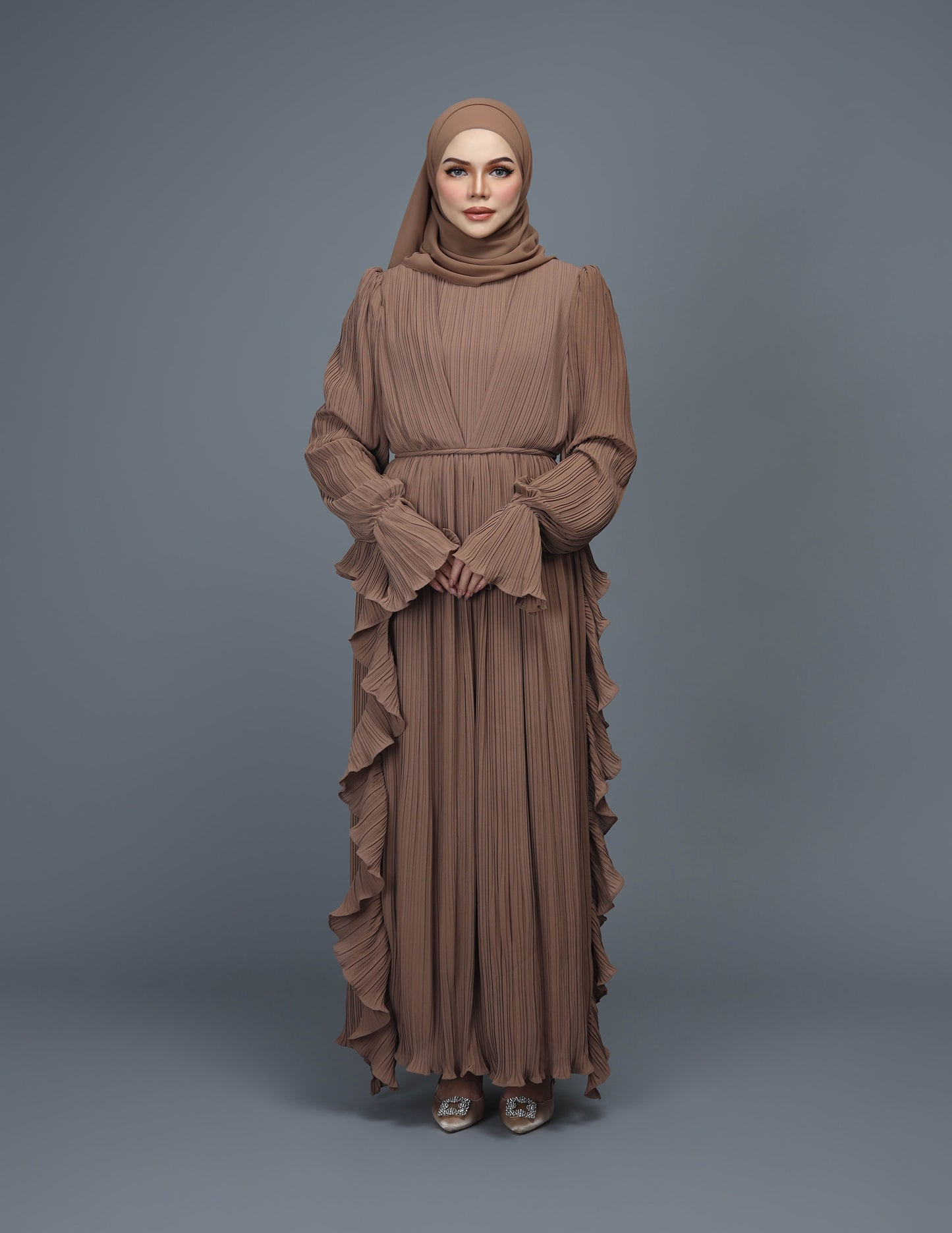 MINOR DEFECT RANIA ABAYA (BROWN)