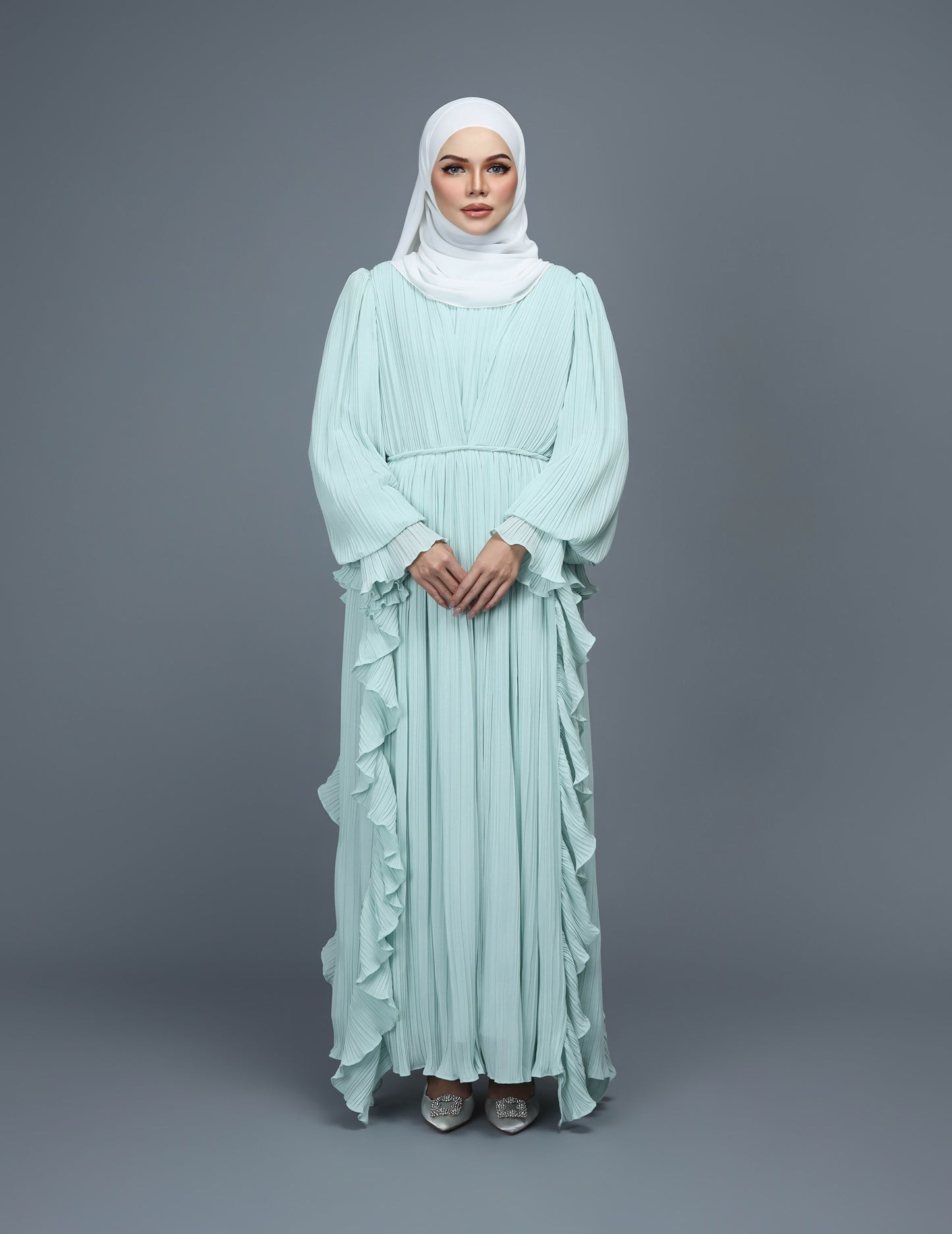 MINOR DEFECT RANIA ABAYA (SOFT GREEN)