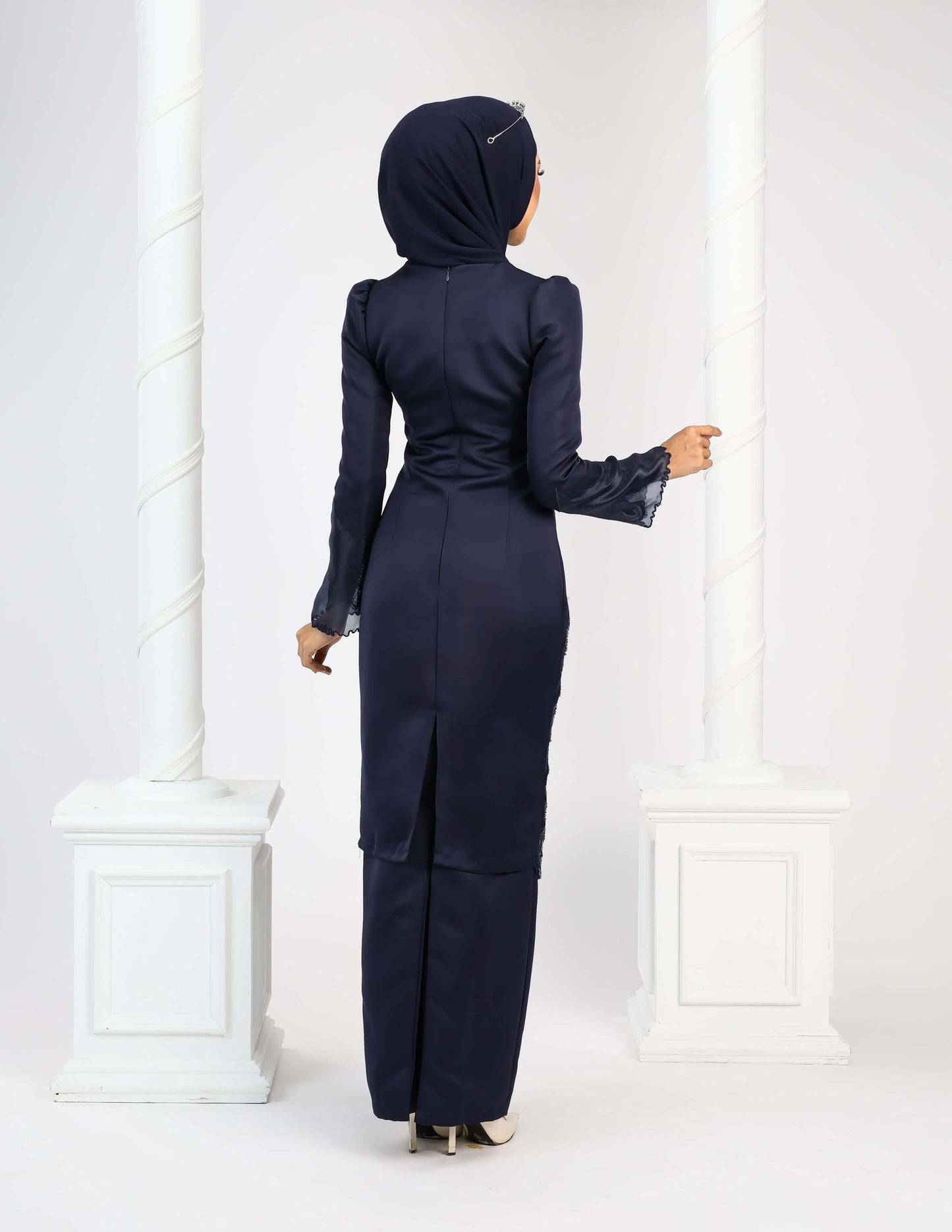 RATNA KURUNG (NAVY BLUE)