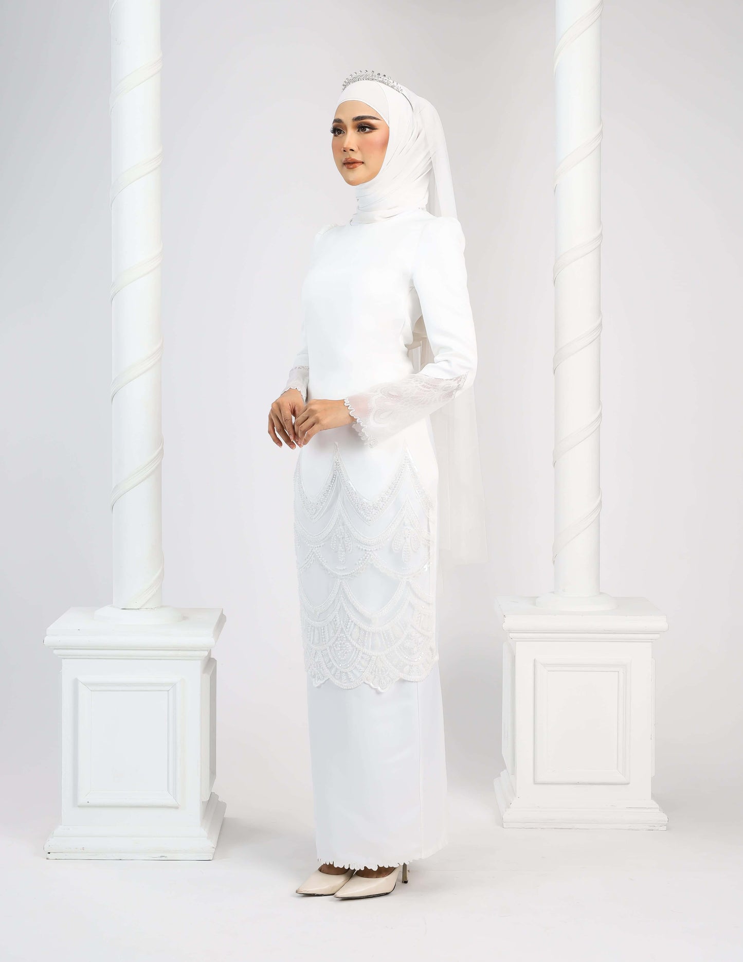 RATNA KURUNG (OFF WHITE)