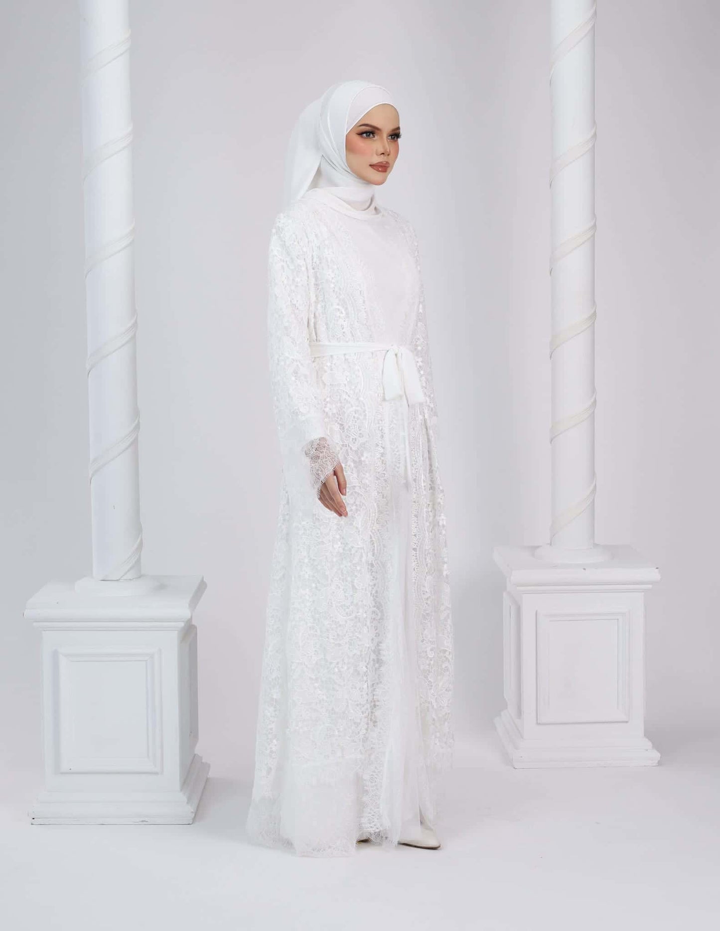 MINOR DEFECT REENA ABAYA - LONG (OFF WHITE)