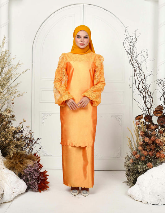 ROSSIYA KURUNG (TANGERINE)