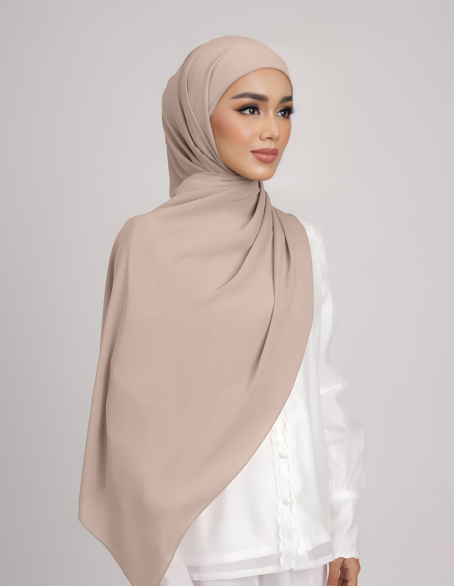 MINOR DEFECT SAERA SHAWL TIEBACK (LIGHT ALMOND)