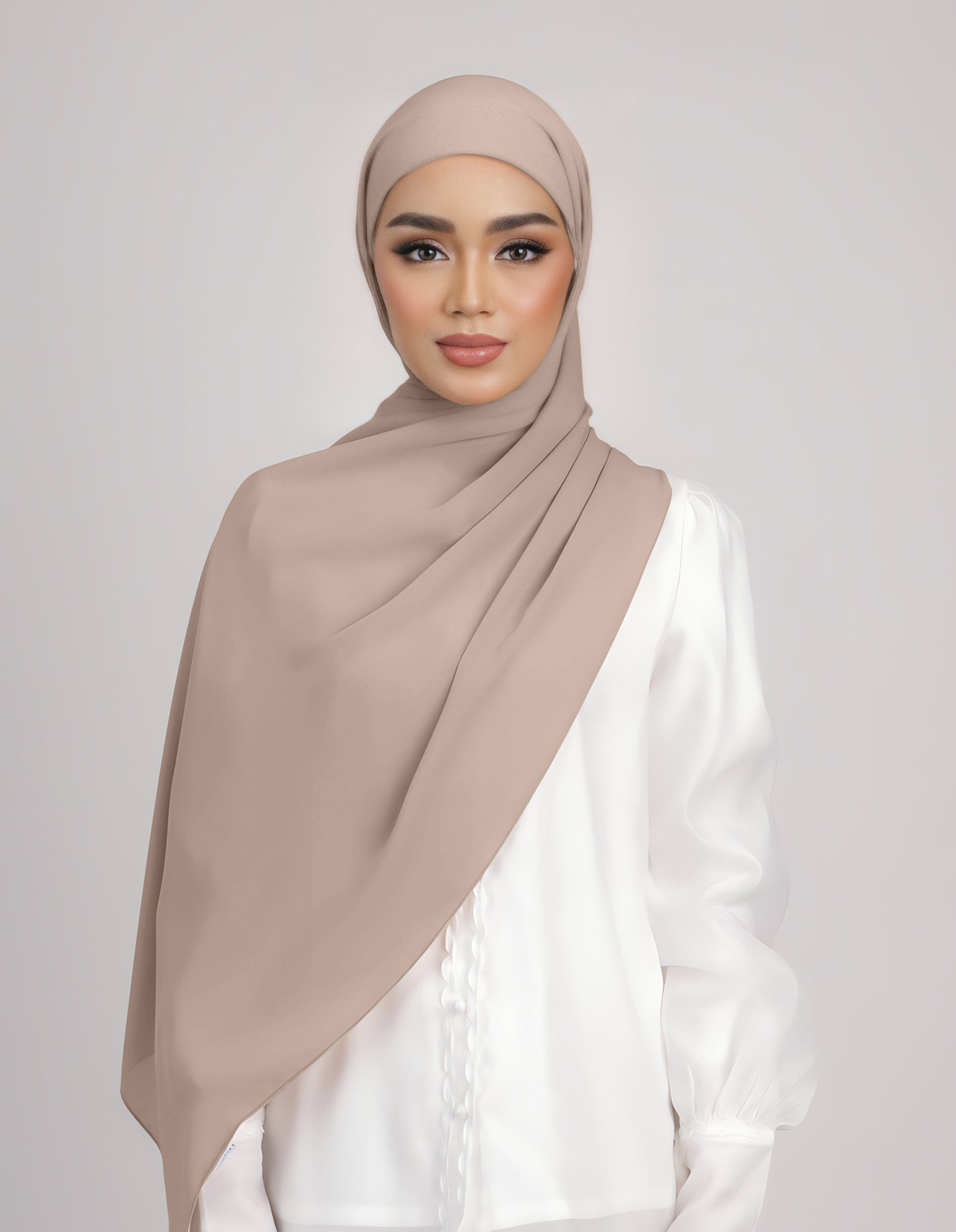 MINOR DEFECT SAERA SHAWL TIEBACK (LIGHT ALMOND)