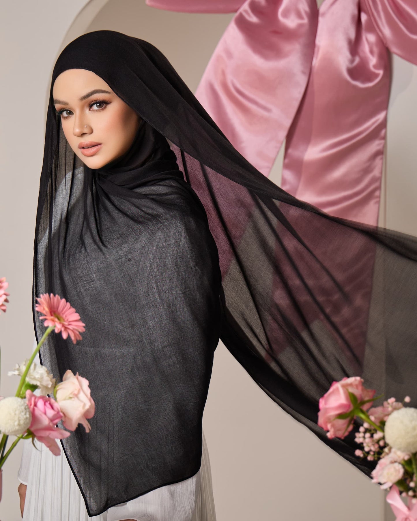 LAYRA COTTON SHAWL (BLACK)