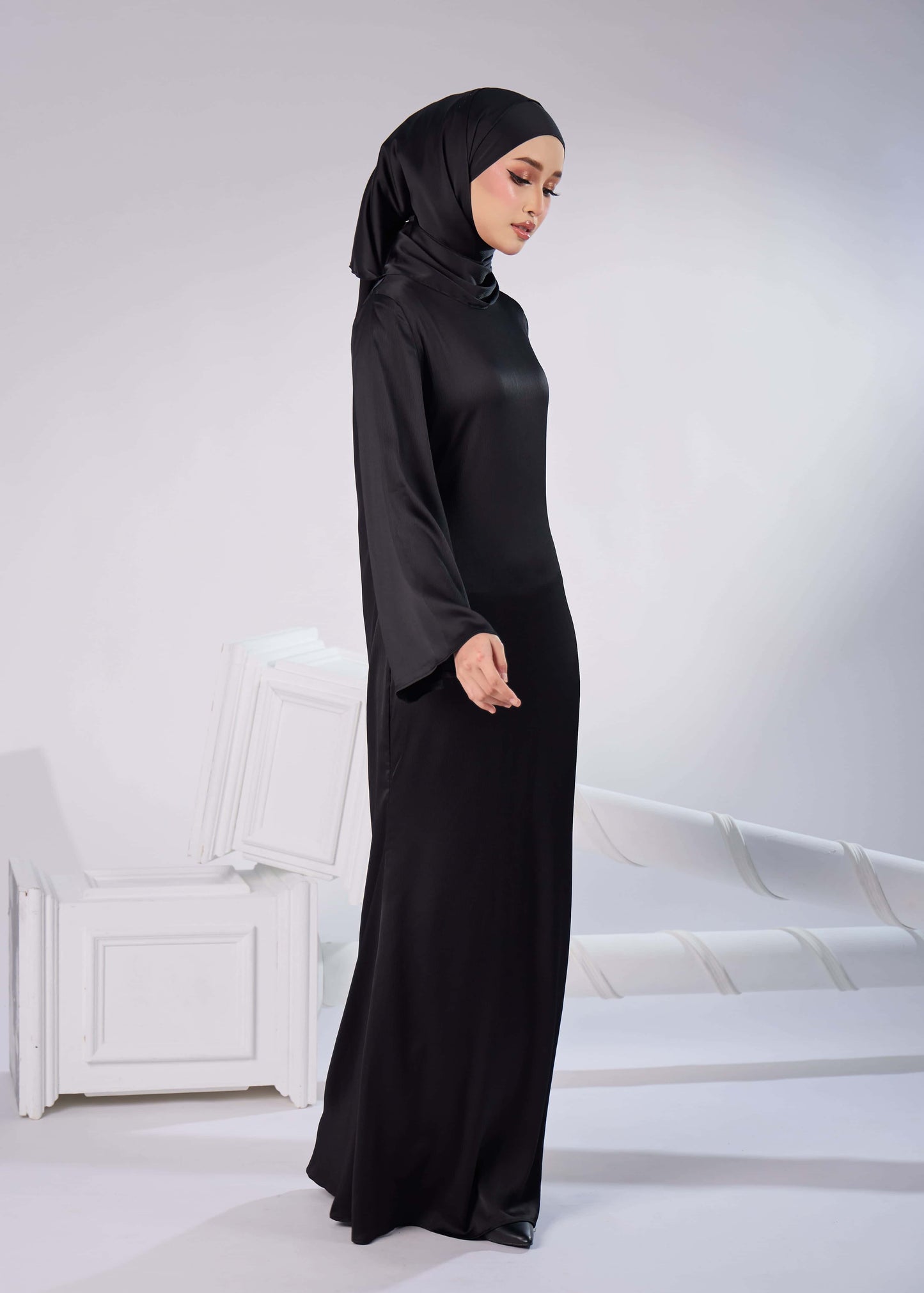 ELAINE LONG DRESS (BLACK)