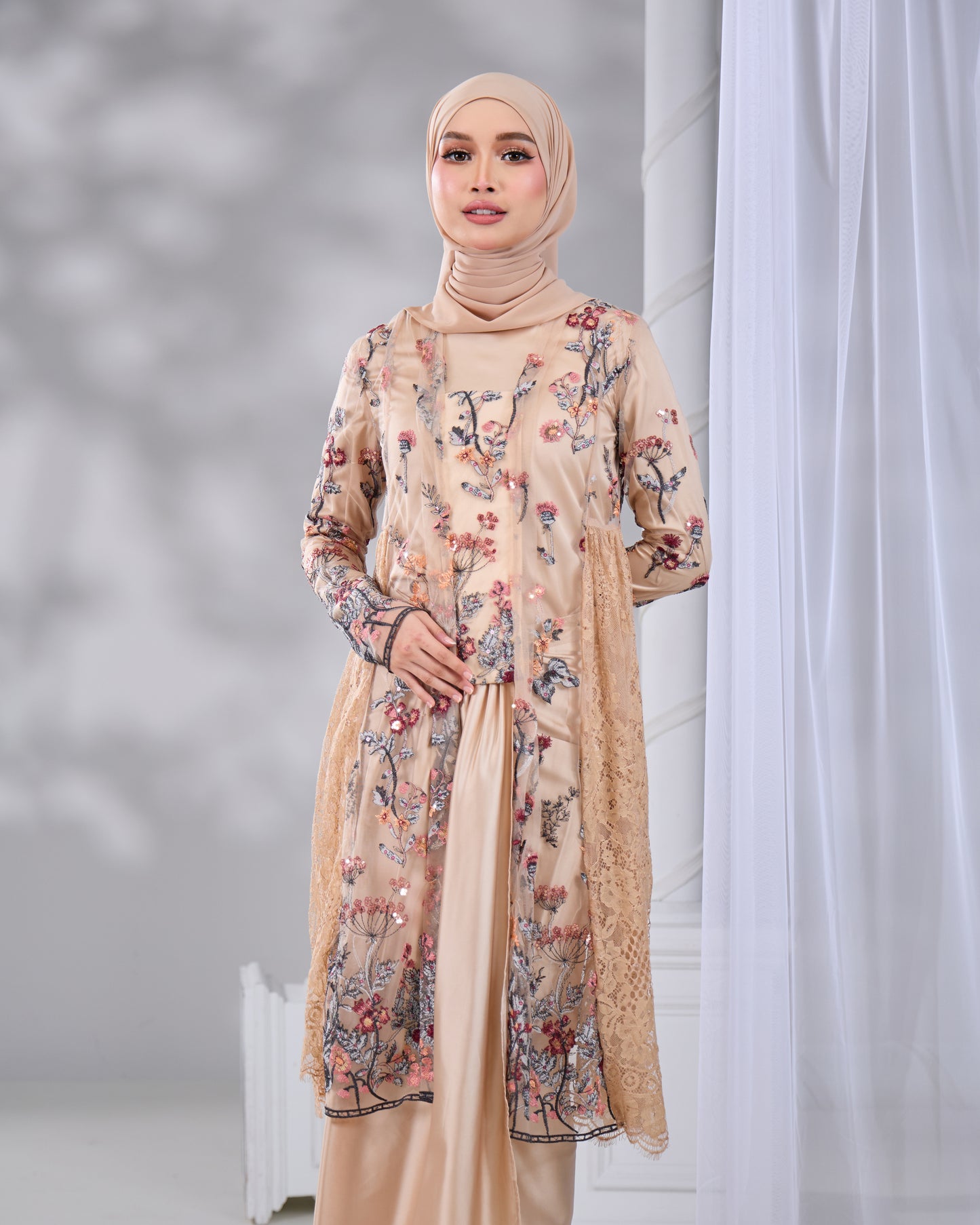 SELINA KEBAYA (CHAMPAGNE)