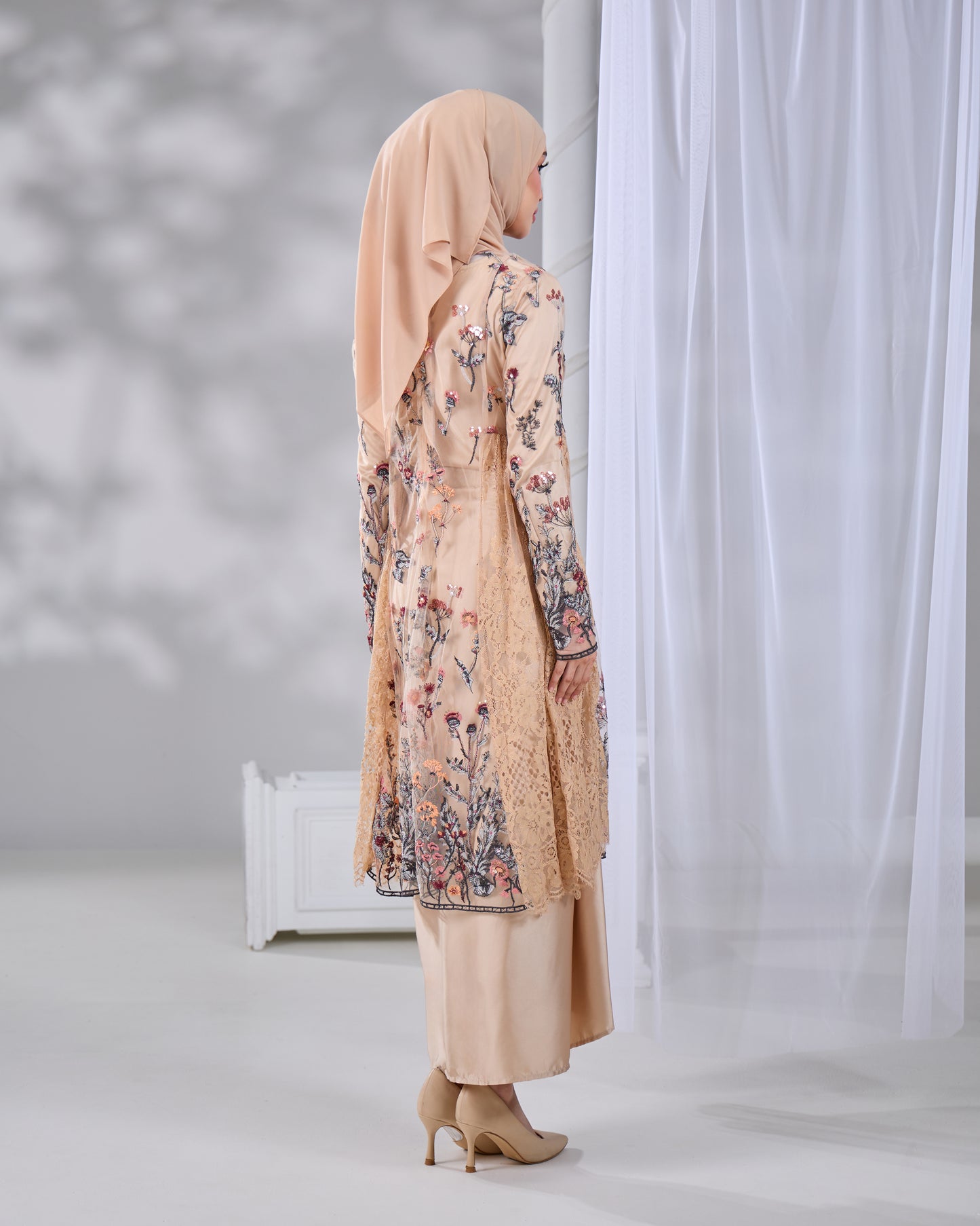 SELINA KEBAYA (CHAMPAGNE)