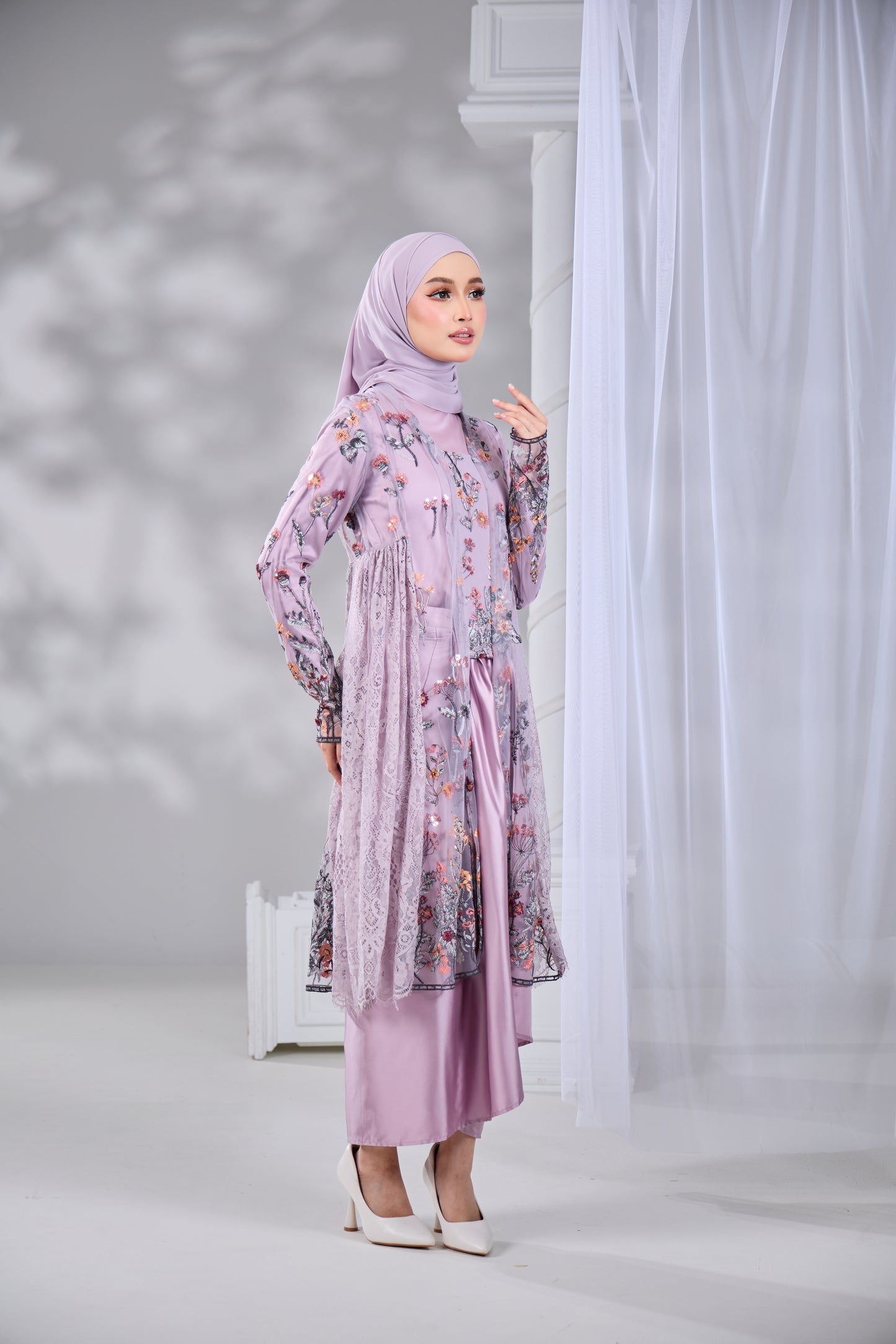 SELINA KEBAYA (LAVENDER)