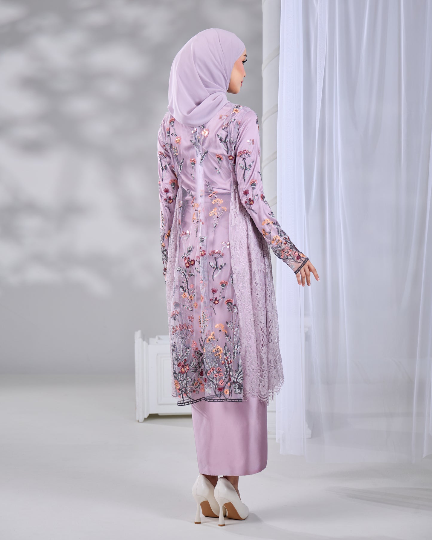 SELINA KEBAYA (LAVENDER)