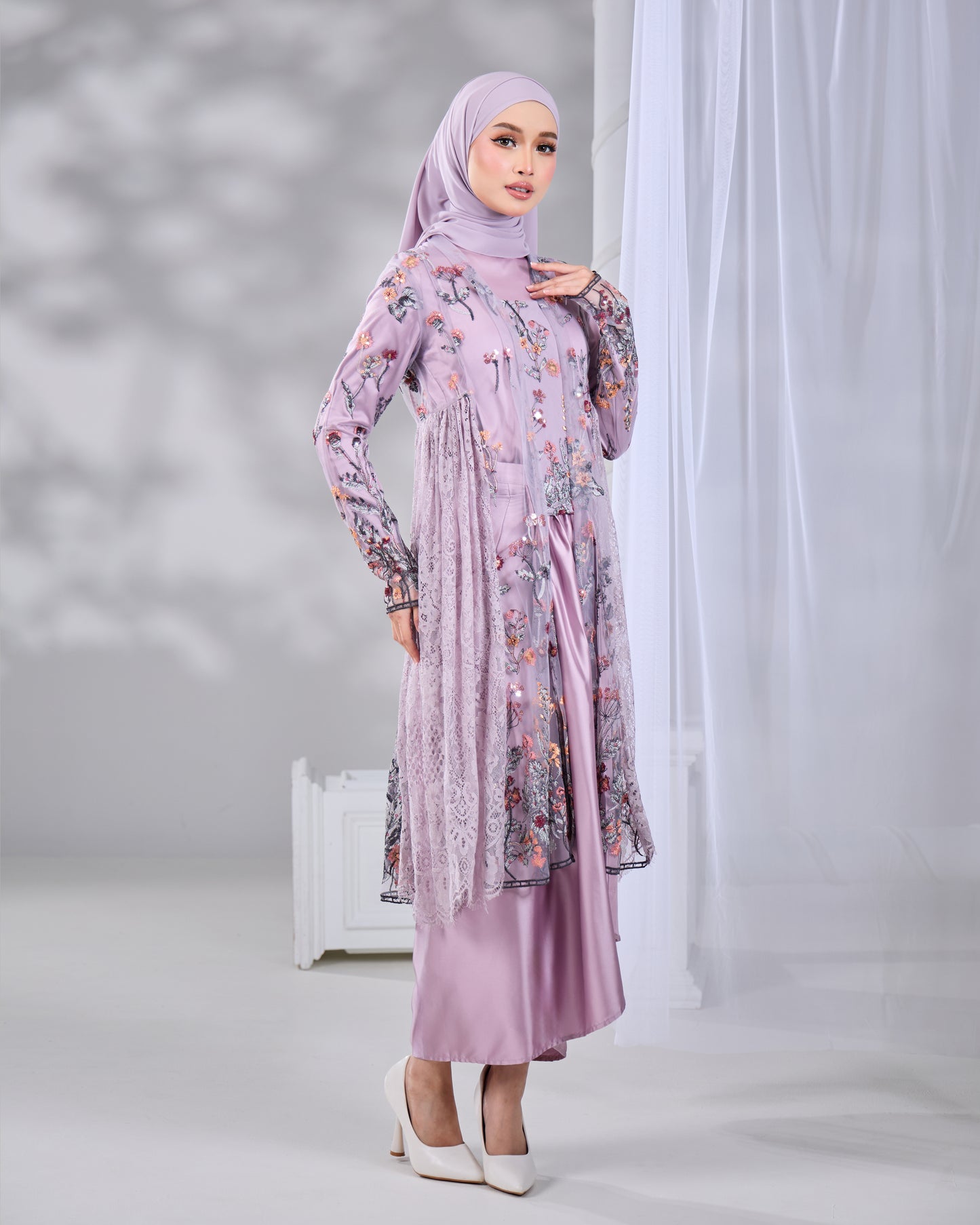 SELINA KEBAYA (LAVENDER)