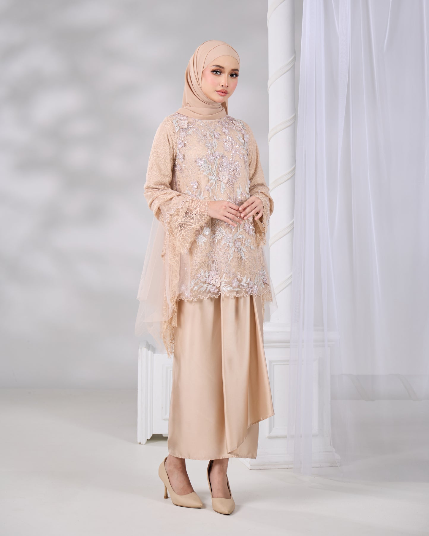 KEISHA KURUNG (CHAMPAGNE)