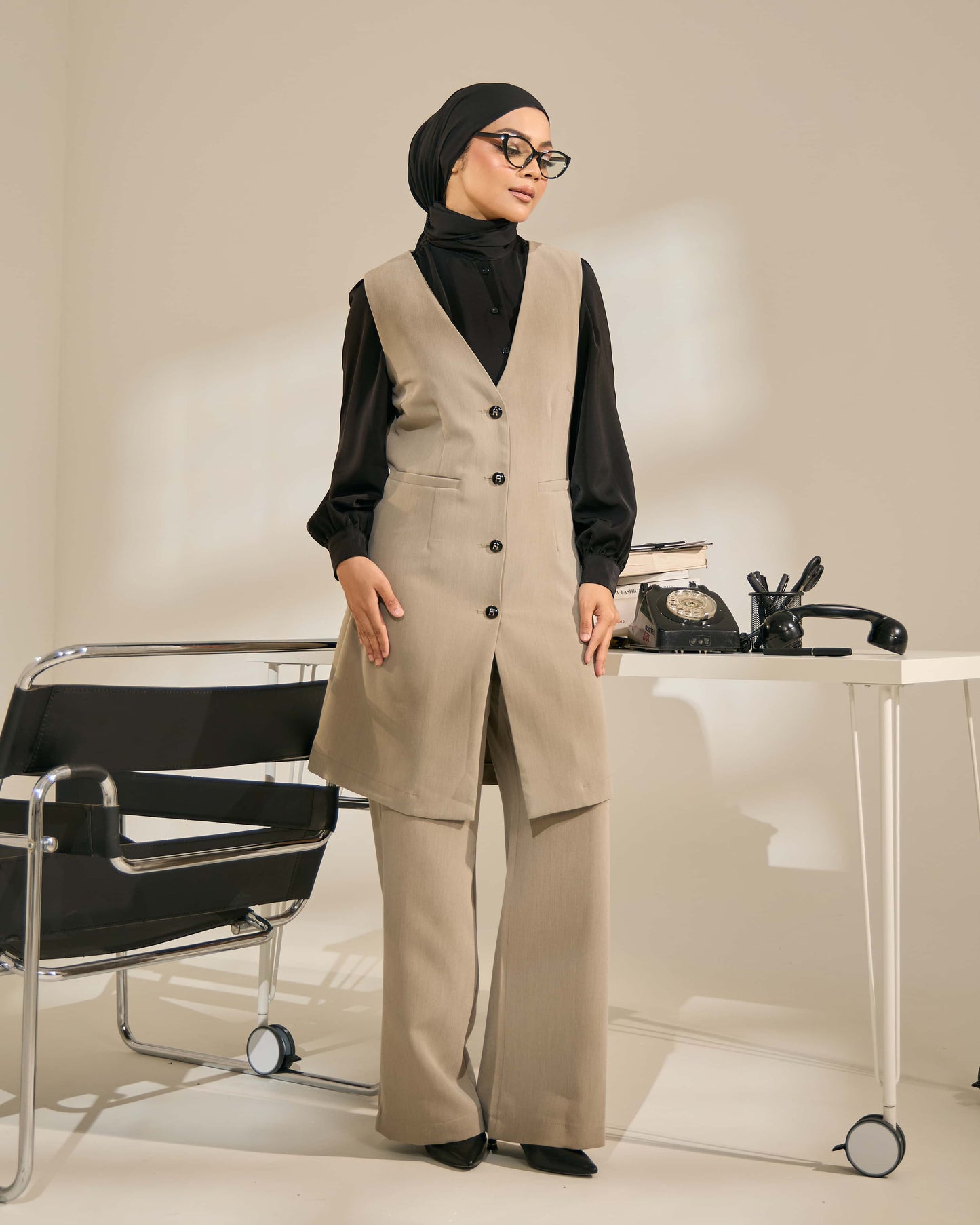 MINOR DEFECT EMBER SUIT LONG VEST (GREY)