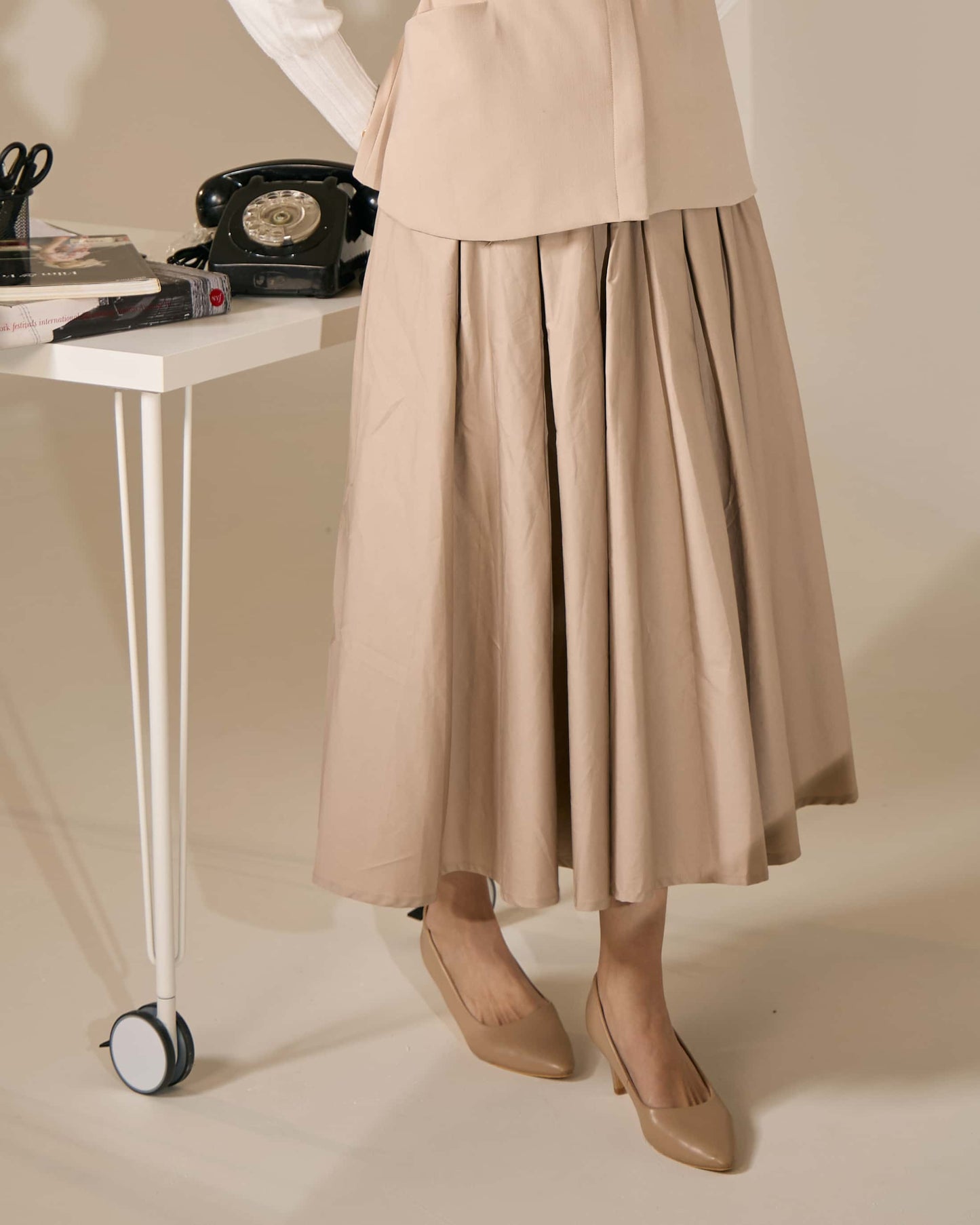 MINOR DEFECT PLAIN CIRCLE SKIRT (CHAMPAGNE)