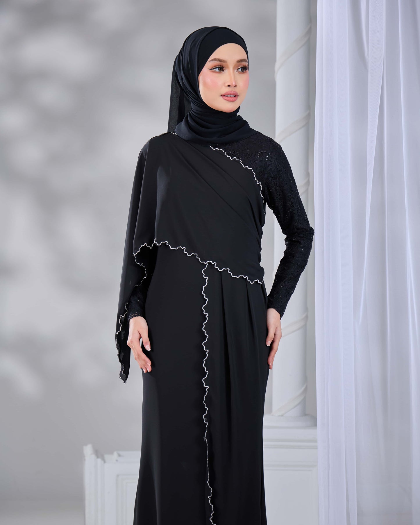 ALAIA DRESS (BLACK)