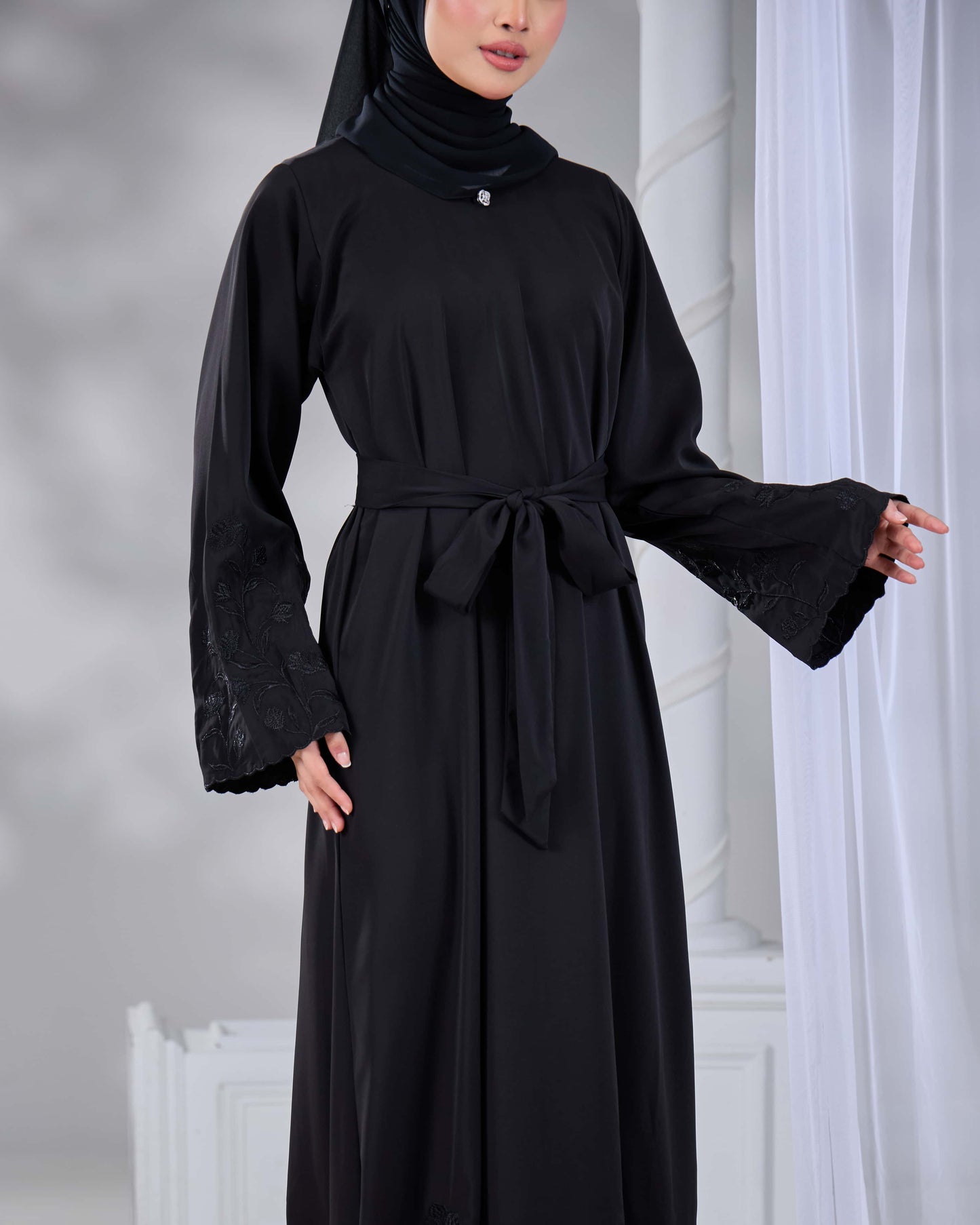 QAFIYA ABAYA (BLACK)