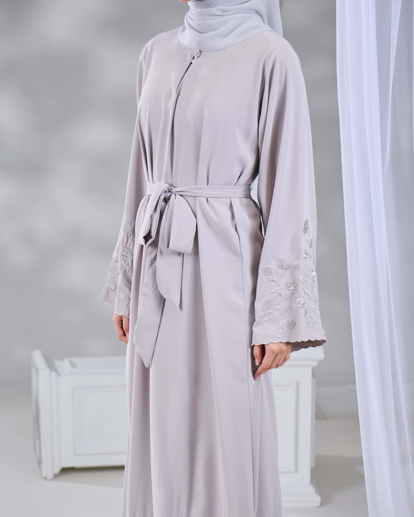 QAFIYA ABAYA (GREY)