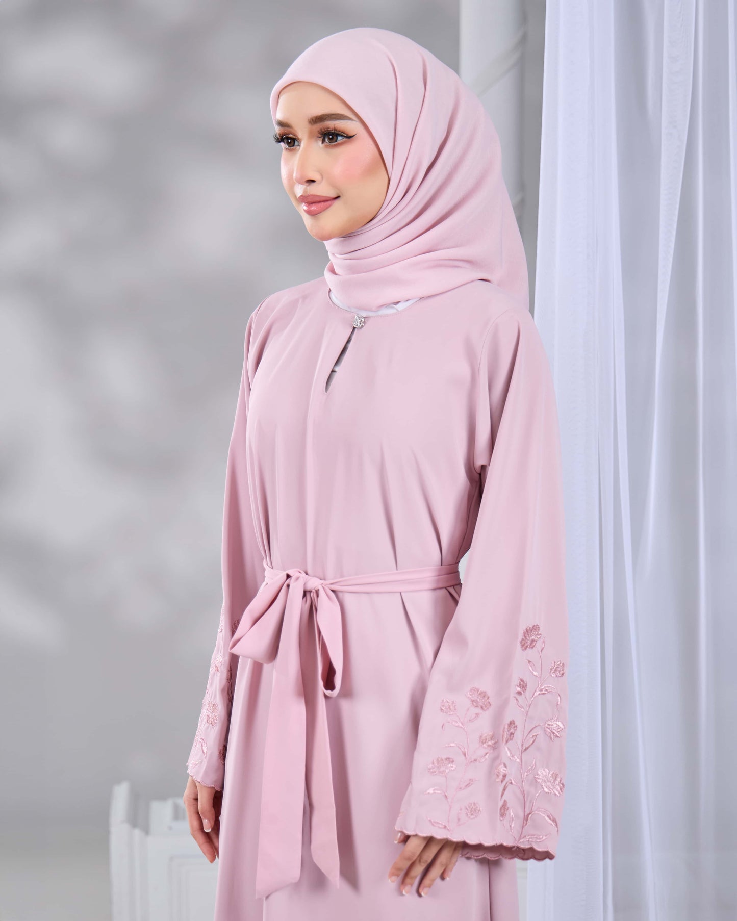 QAFIYA ABAYA (DUSTY PINK)