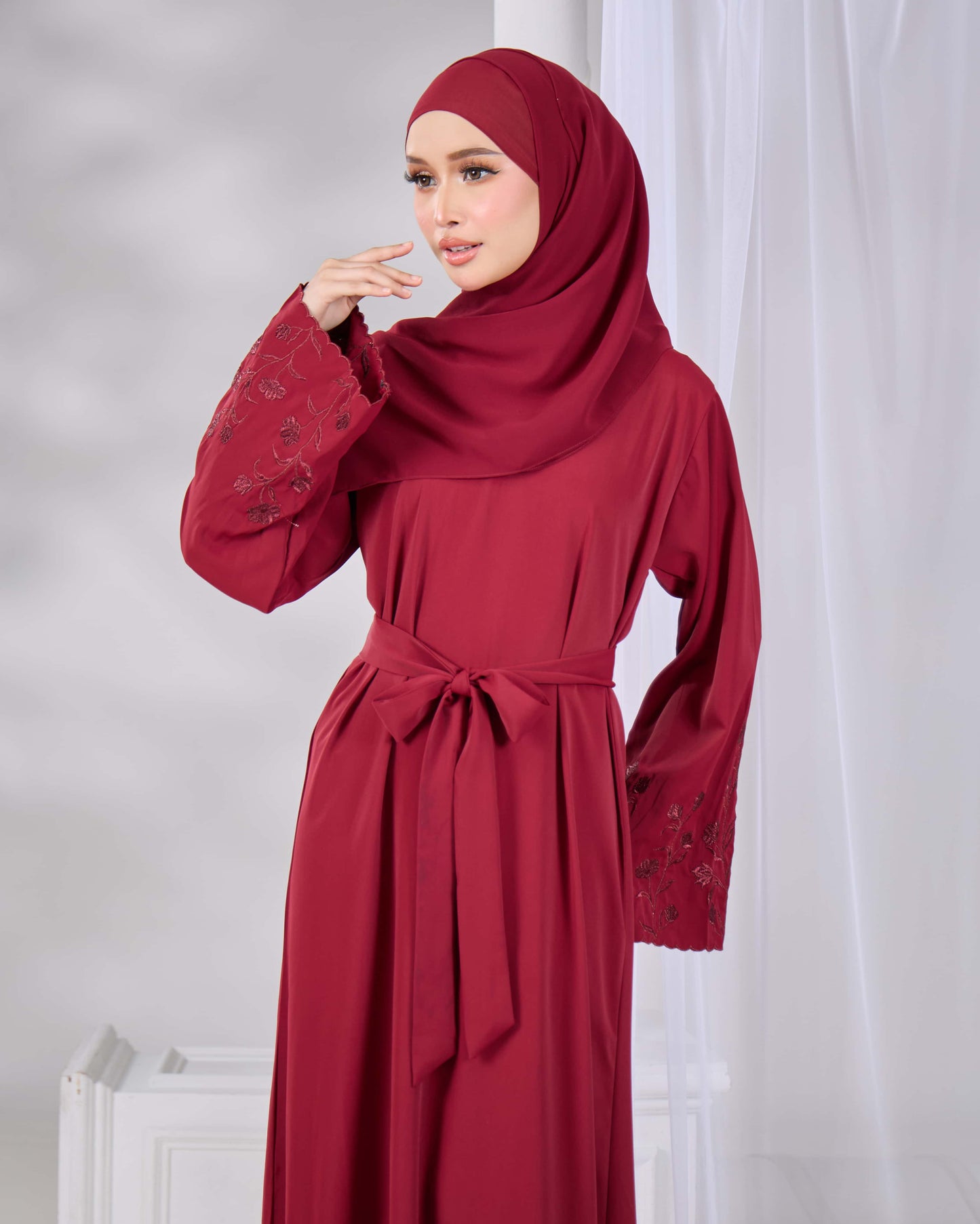 QAFIYA ABAYA (BURGUNDY)