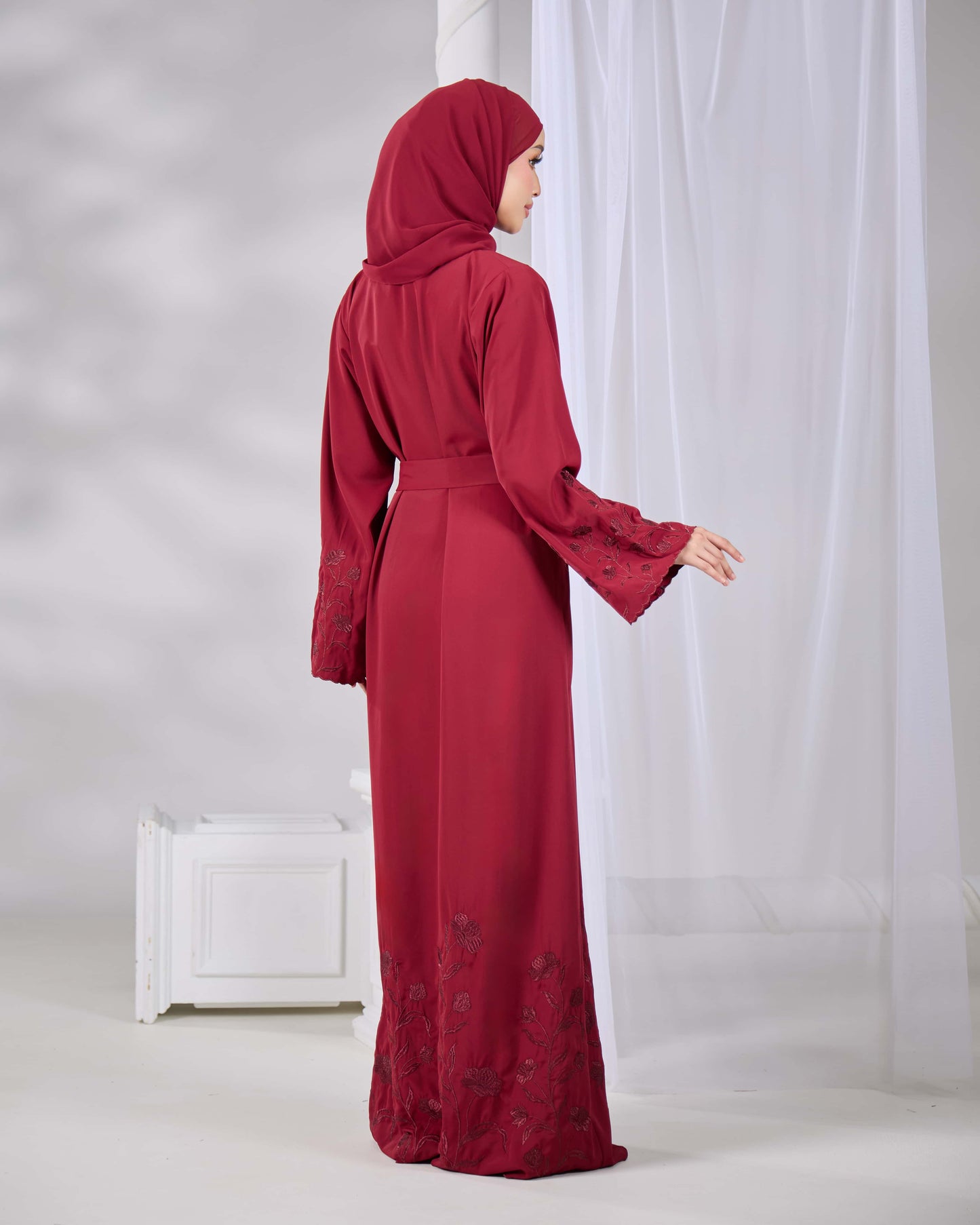 QAFIYA ABAYA (BURGUNDY)