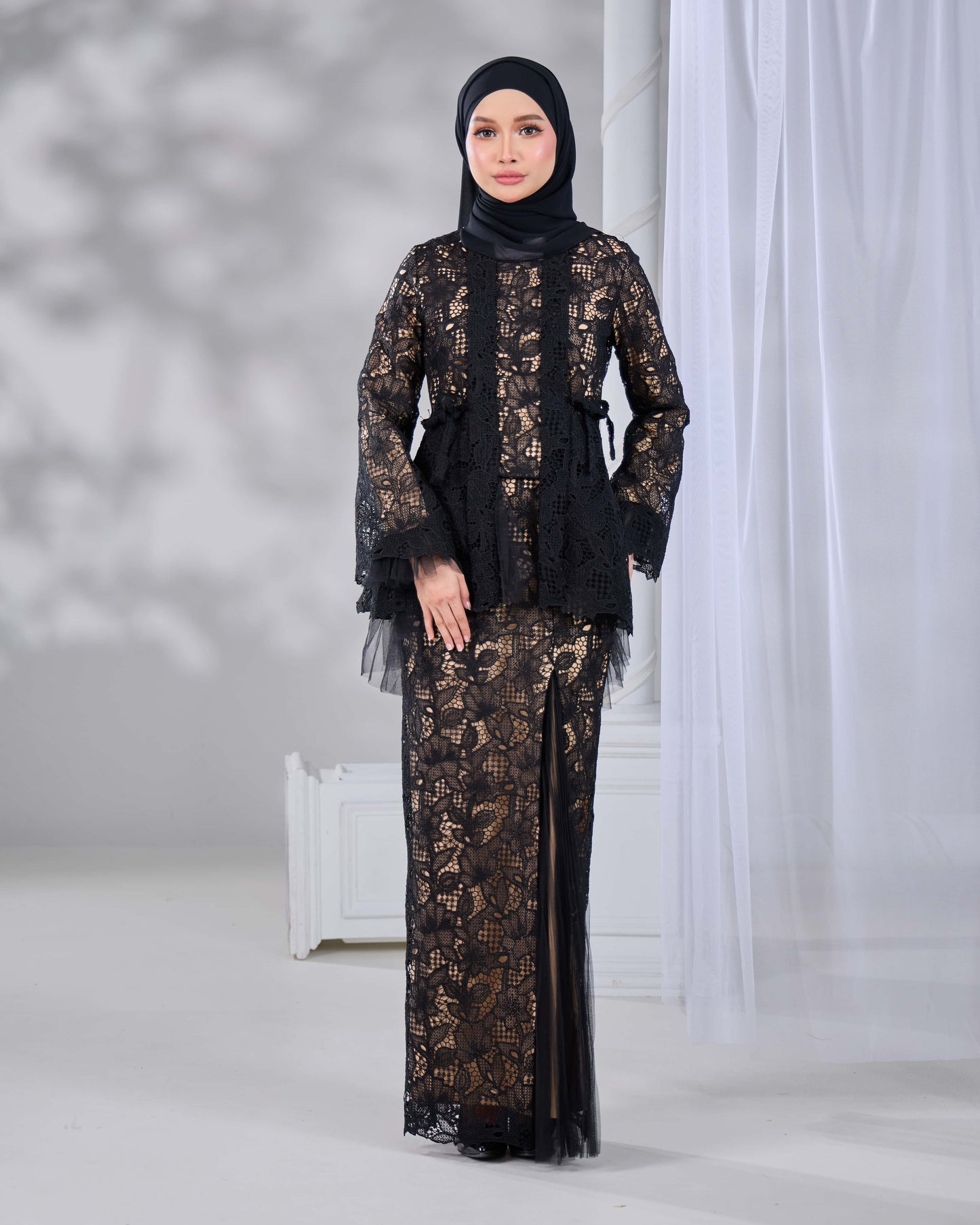 HANANIA KEBAYA (BLACK)