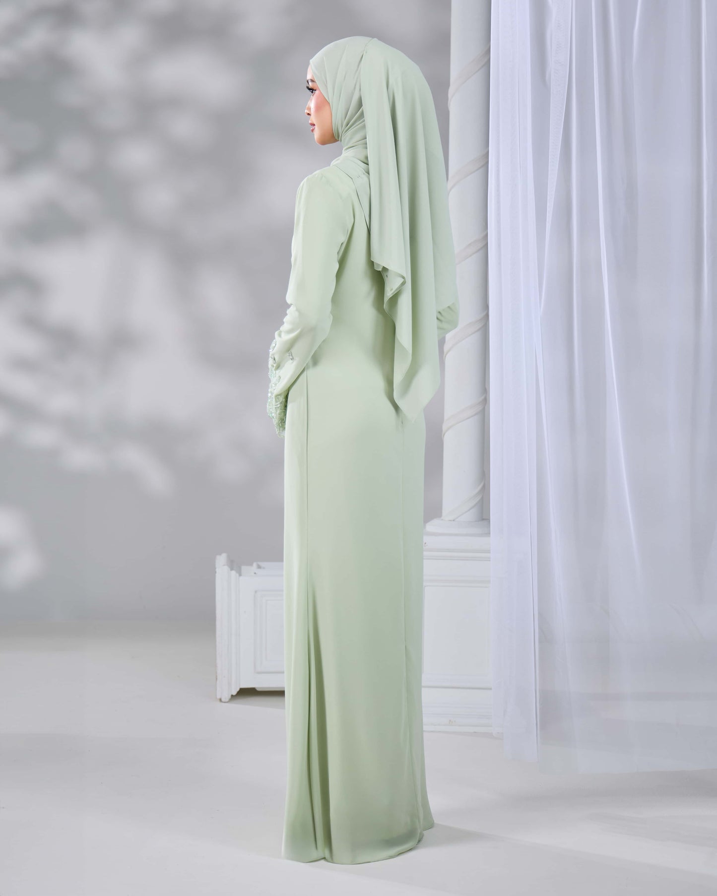 LARNIA DRESS (GREEN TEA)