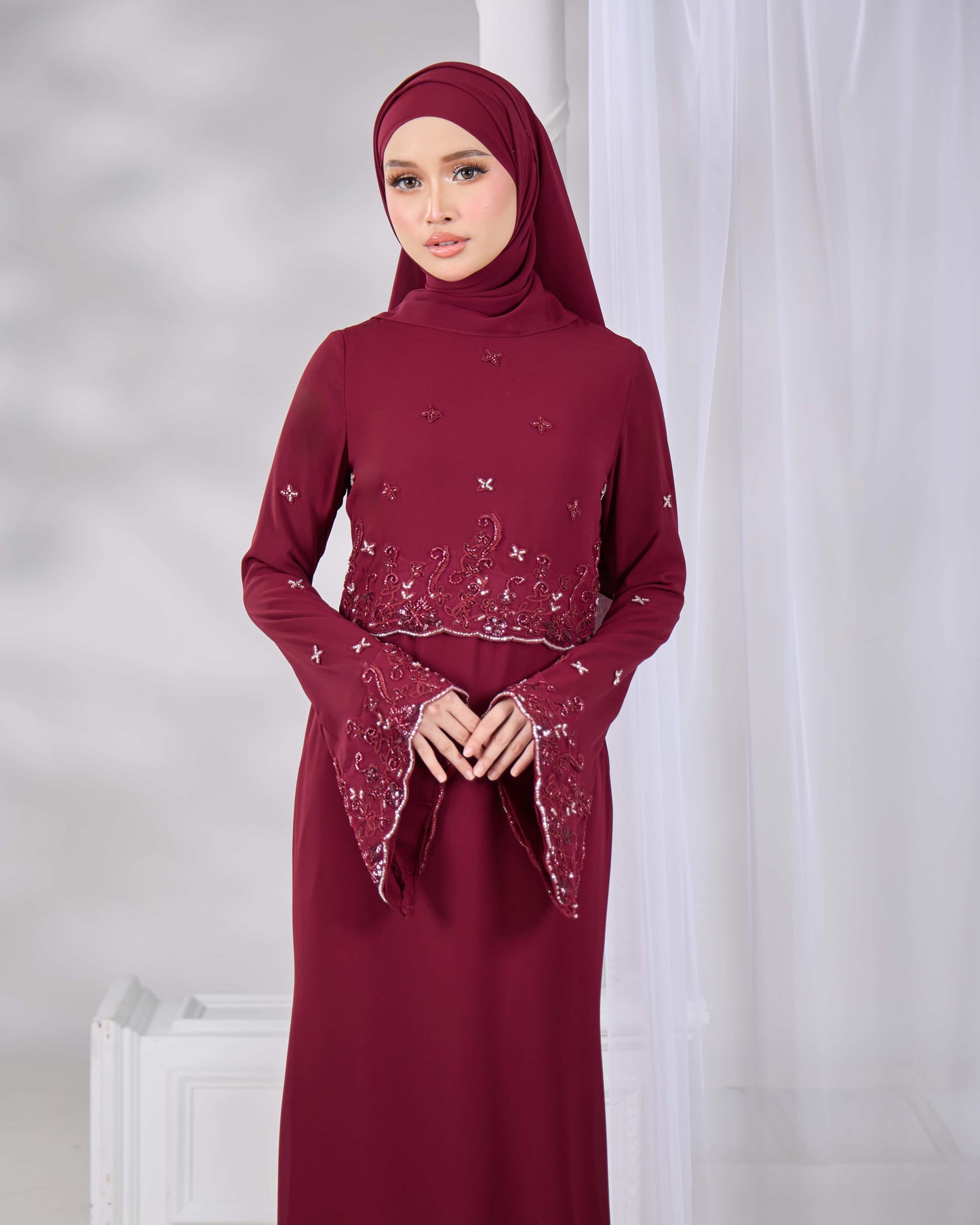 LARNIA DRESS (BURGUNDY)